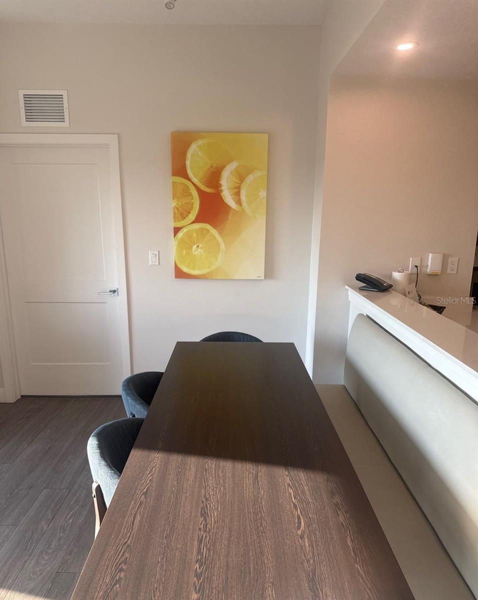 Living-Dining Combination - 14501 GROVE RESORT AVE #2528, WINTER GARDEN