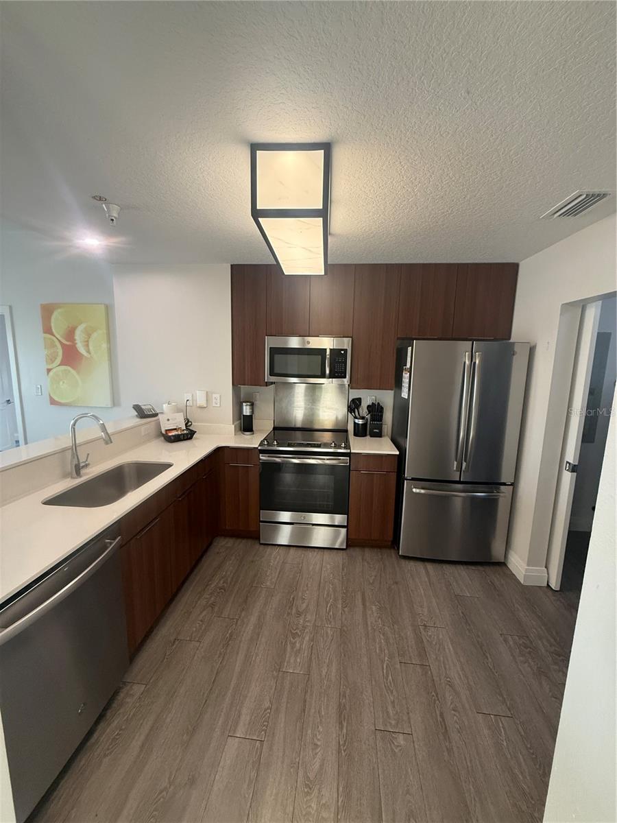 Kitchen - 14501 GROVE RESORT AVE #2528, WINTER GARDEN
