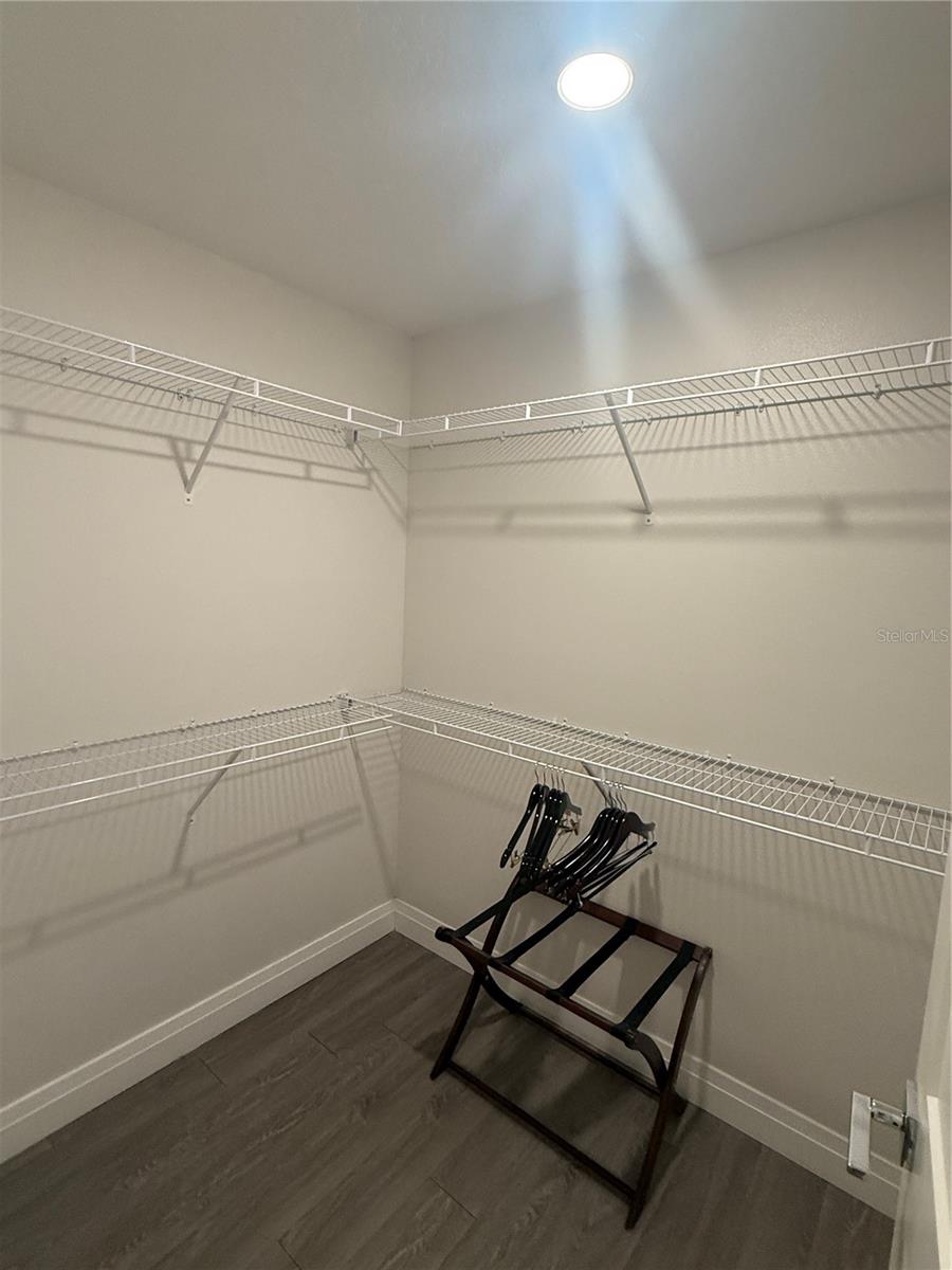 Bedroom 3 - Closet - 14501 GROVE RESORT AVE #2528, WINTER GARDEN