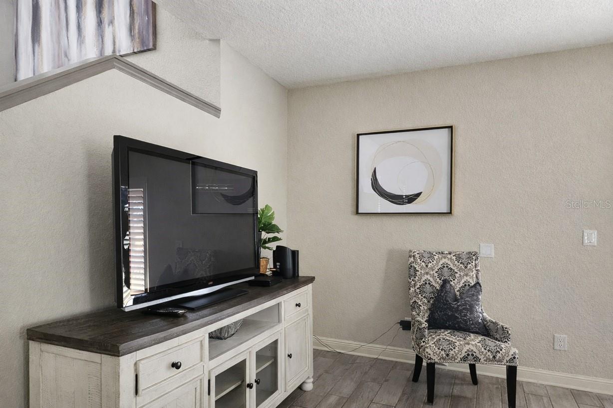 Condominium at 3500 CALABRIA AVE, DAVENPORT, photo 5 of 25