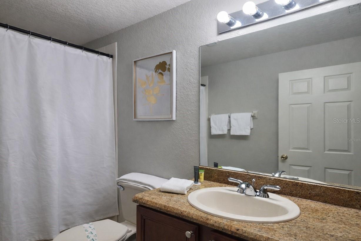Condominium at 3500 CALABRIA AVE, DAVENPORT, photo 10 of 25