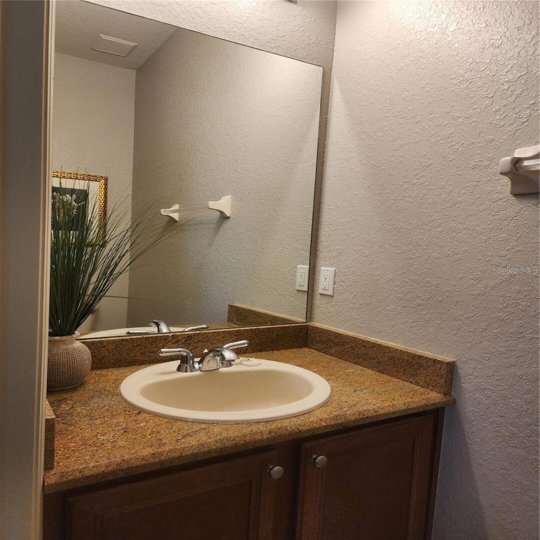 Condominium at 3500 CALABRIA AVE, DAVENPORT, photo 15 of 25