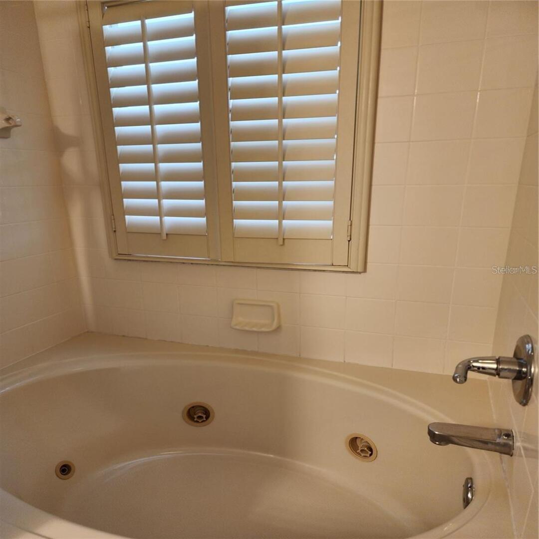 Condominium at 3500 CALABRIA AVE, DAVENPORT, photo 16 of 25