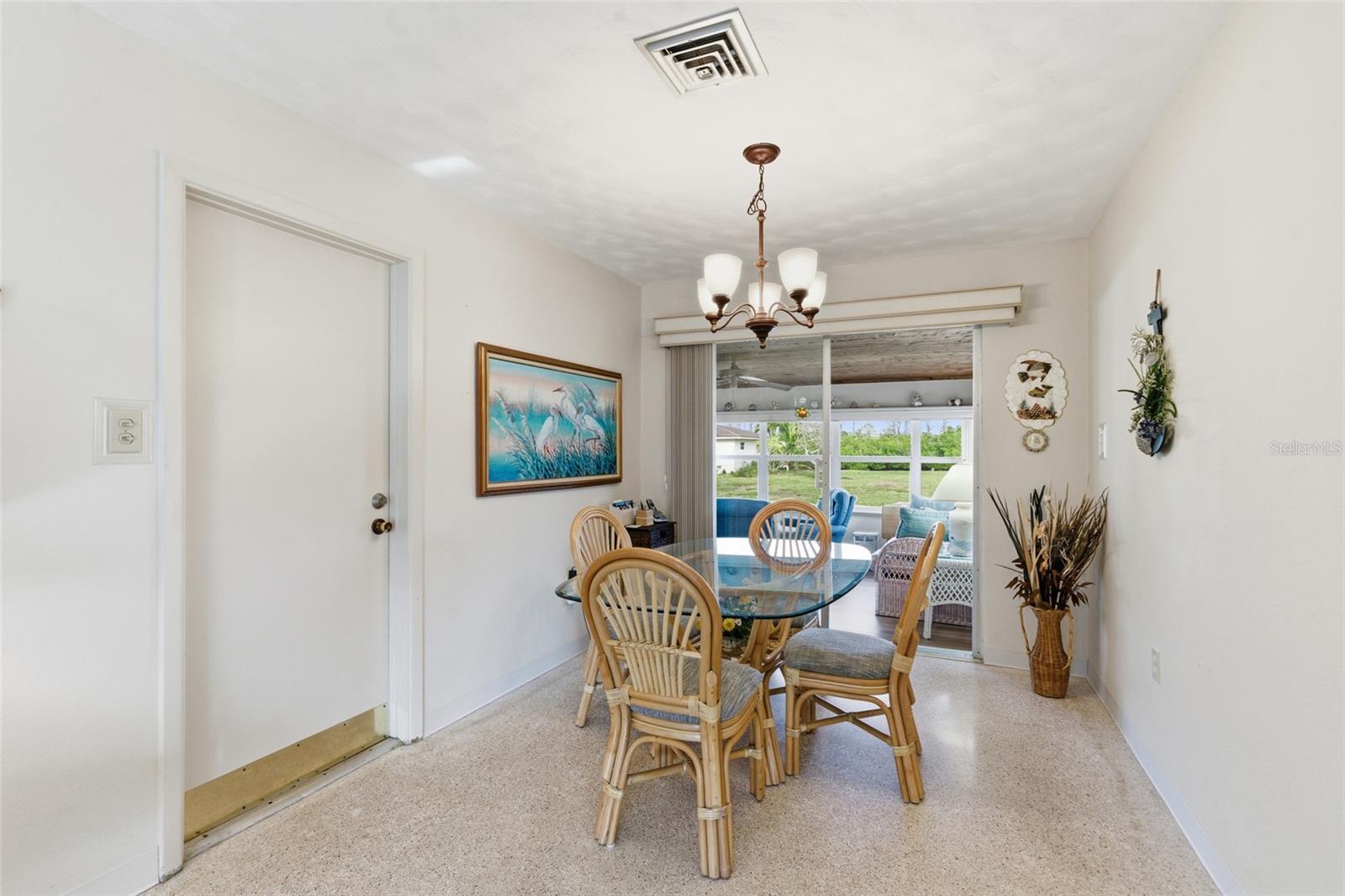 DINING - 2050 OYSTER CREEK DR, ENGLEWOOD