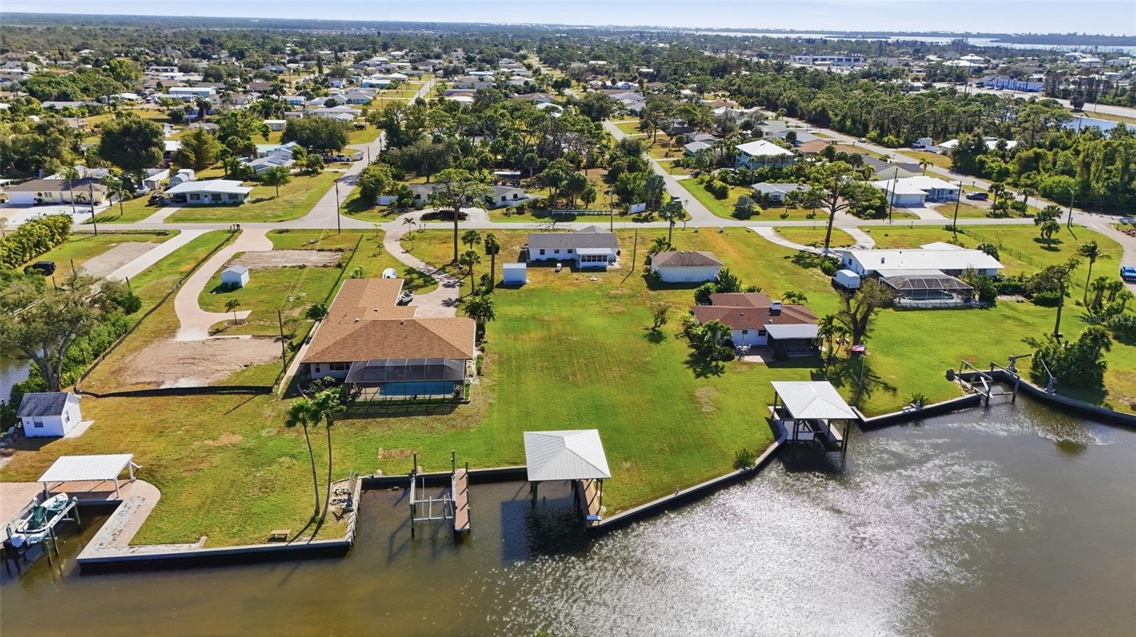 AERIAL WATERWAY - 2050 OYSTER CREEK DR, ENGLEWOOD