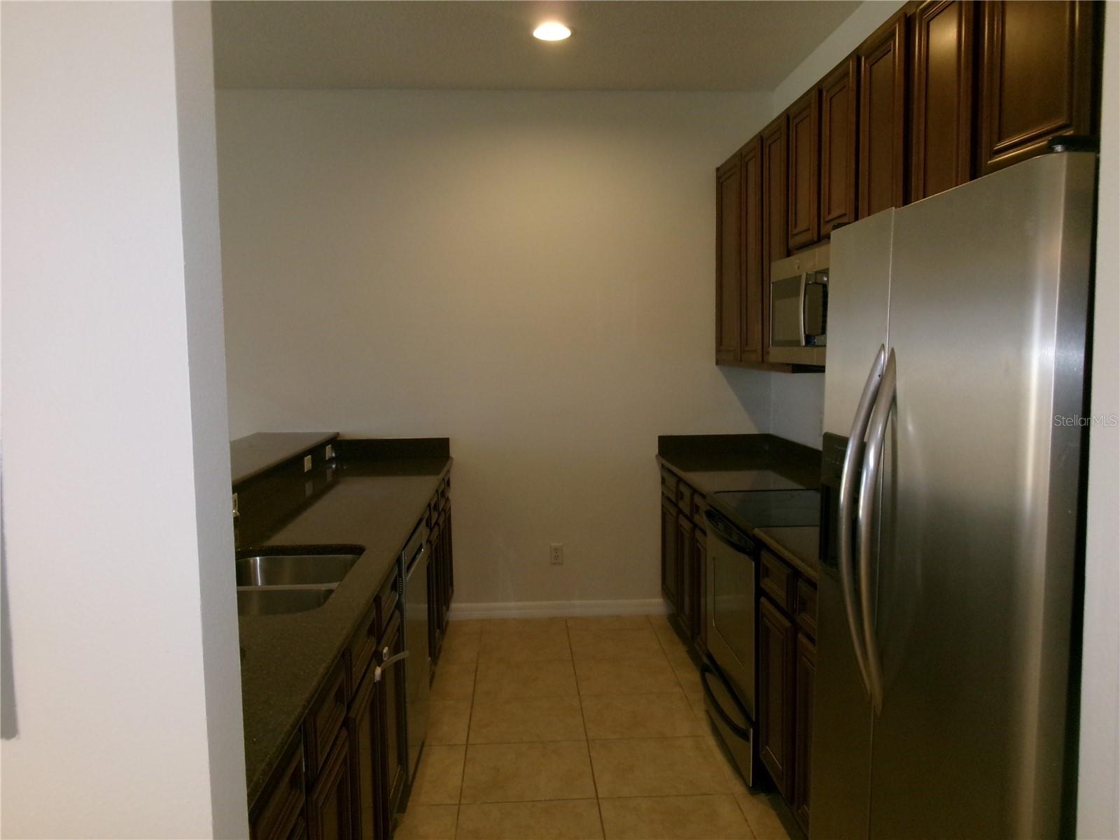 Kitchen - 8969 MAJESTY PALM RD, KISSIMMEE