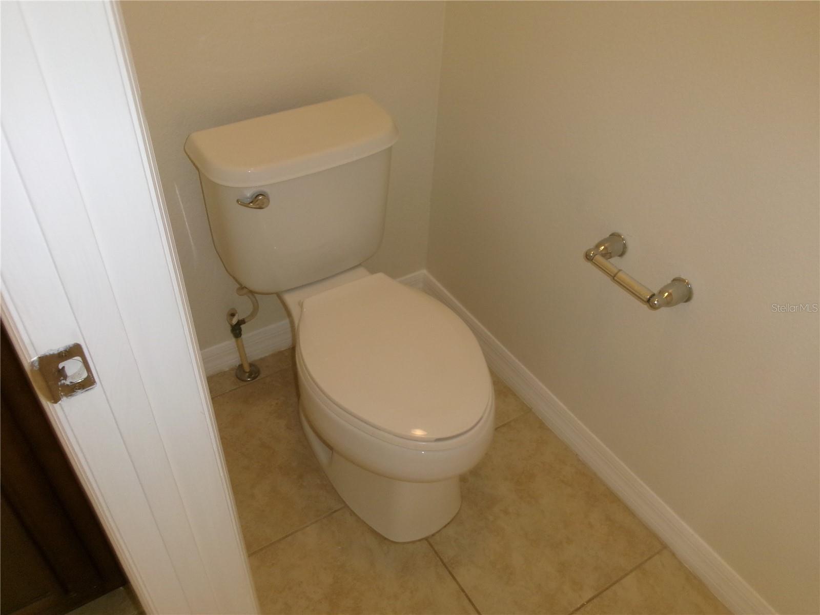 Toilet master bathroom - 8969 MAJESTY PALM RD, KISSIMMEE