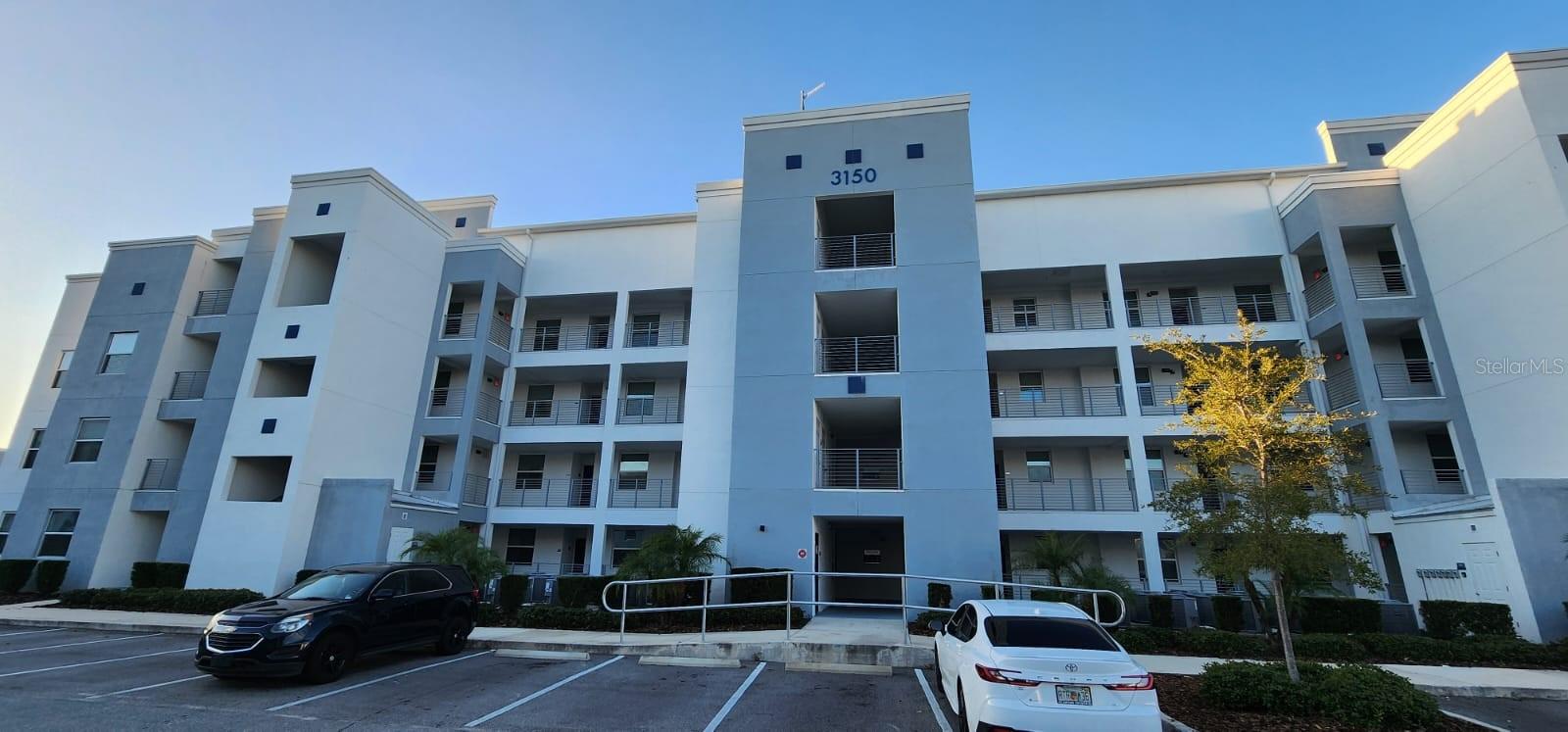 3150 PARADOX CIR #302