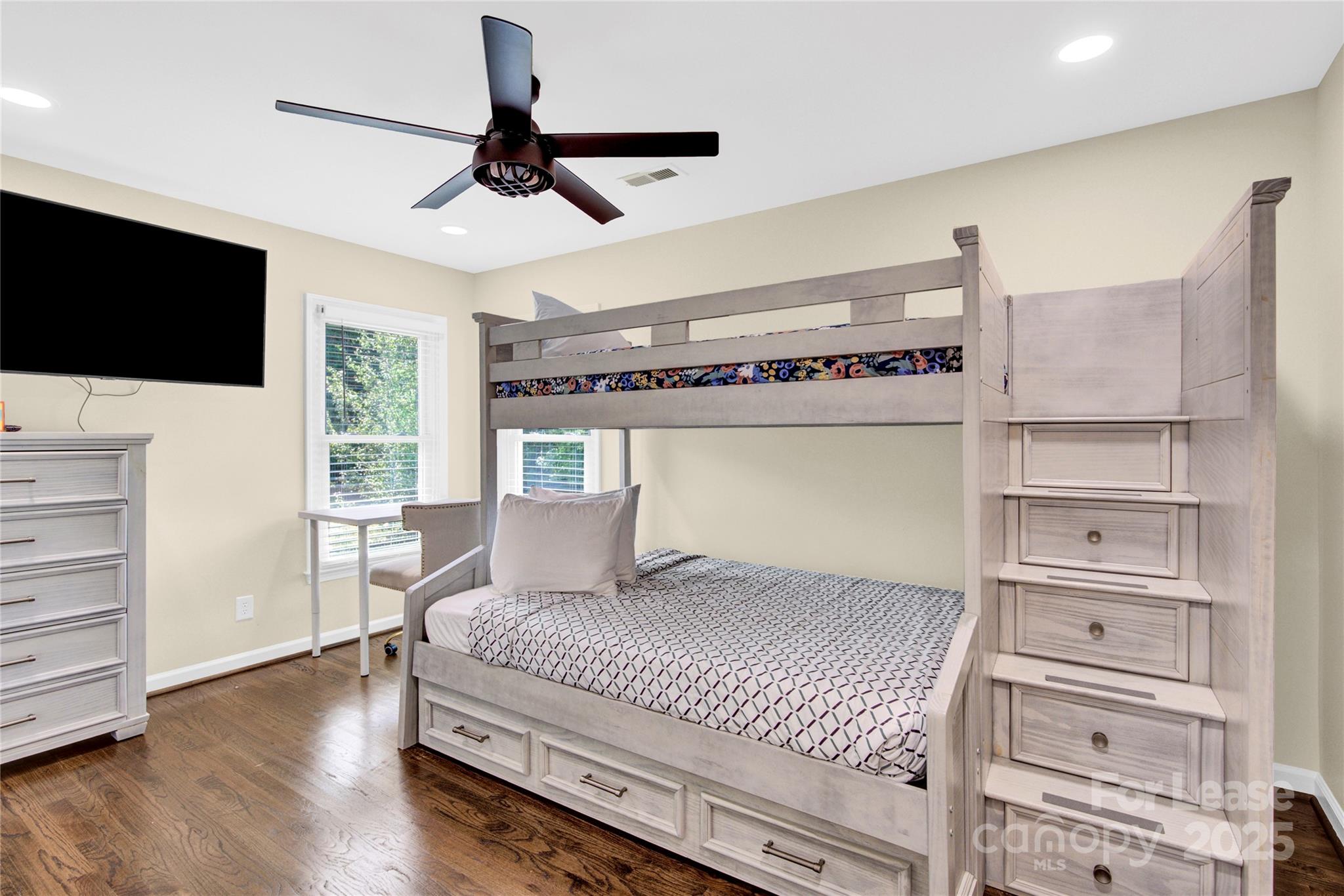 Single Family Residence at 8534 Headford Road, Charlotte, photo 28 of 48