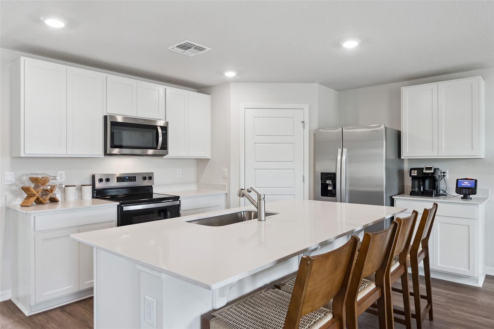 Single Family Residence at 2799 ADELINE AVE, WINTER HAVEN, photo 9 of 35