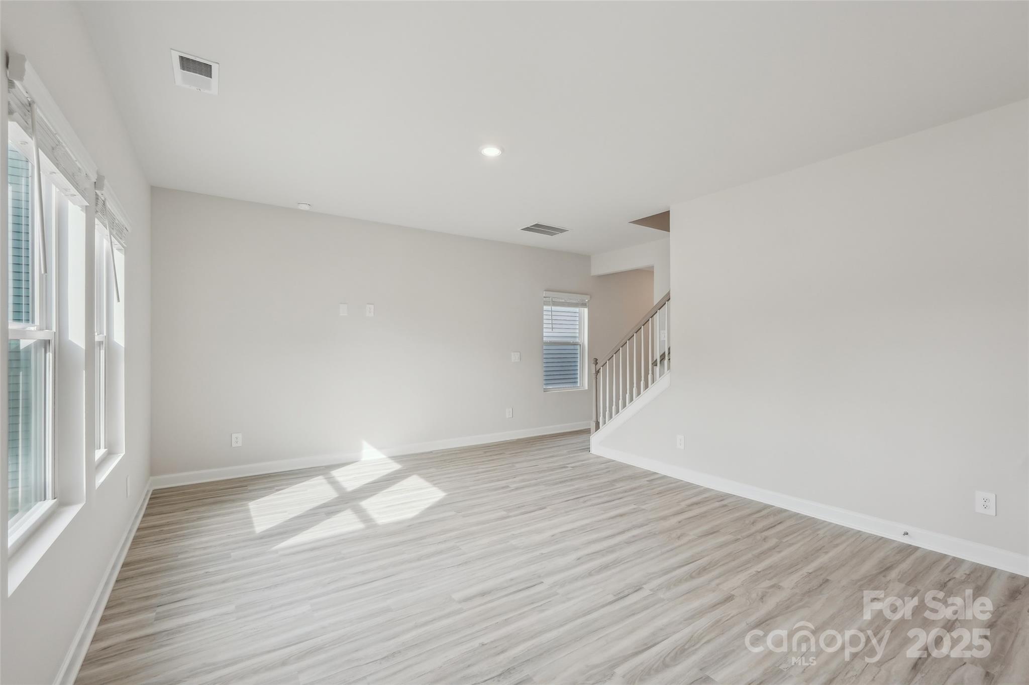 Single Family Residence at 1437 Wildflower Street, Newton, photo 6 of 20