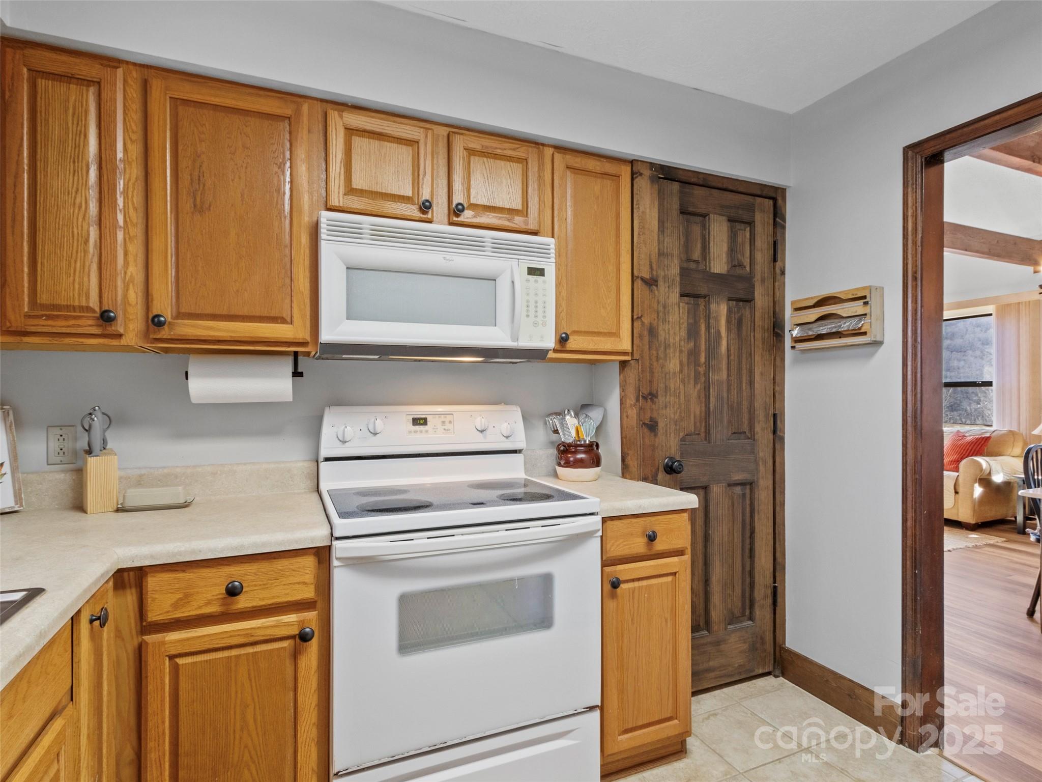 Condominium at 383 Overlook Drive, Burnsville, photo 24 of 42