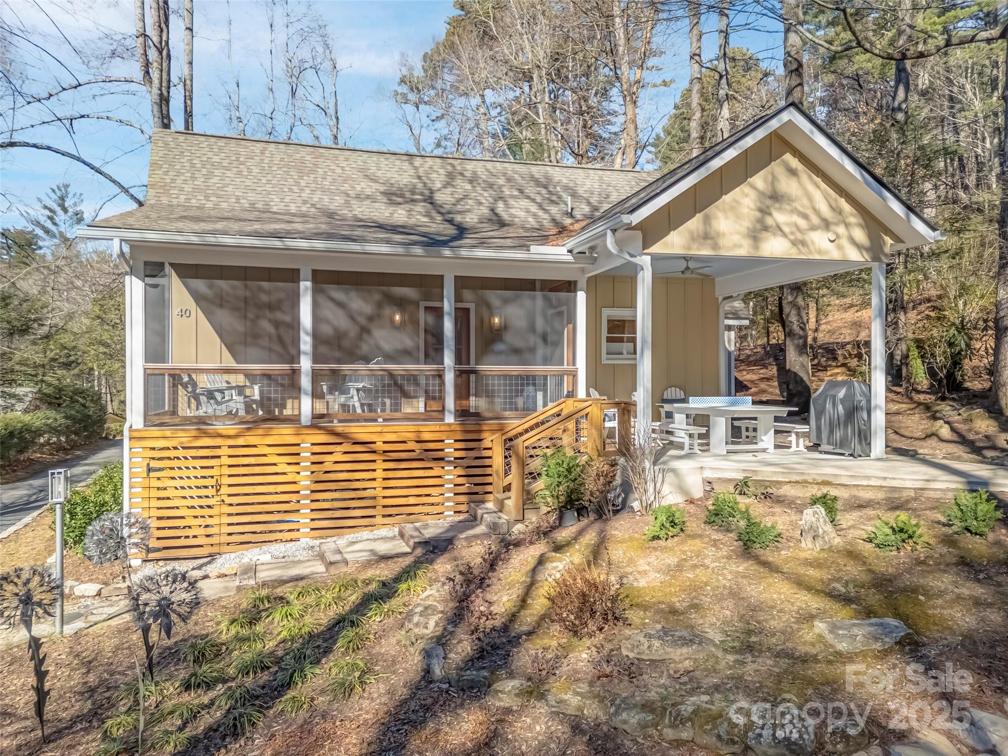 Single Family Residence at 40 Toxaway Landing Drive, Lake Toxaway, photo 3 of 40
