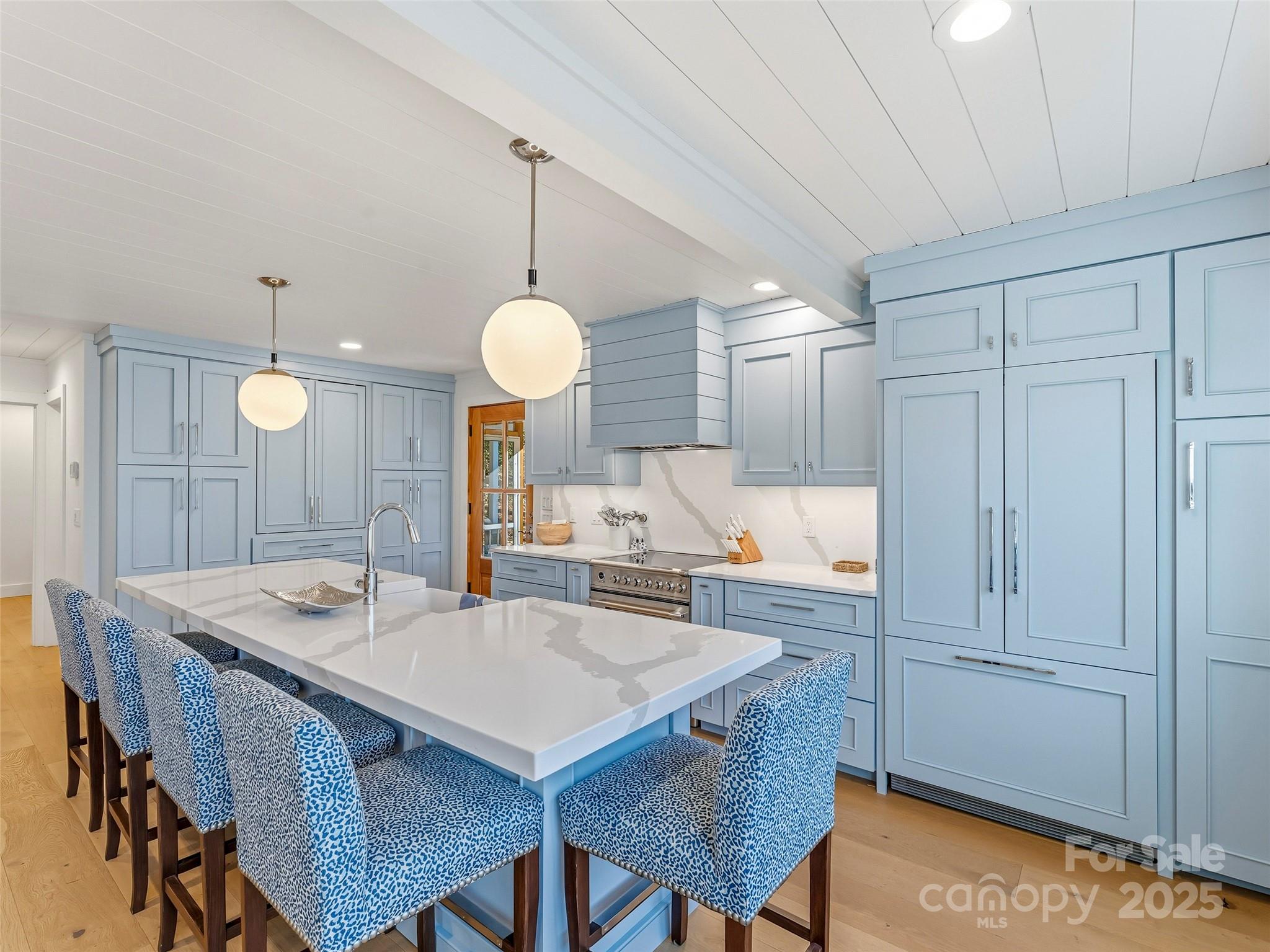Single Family Residence at 40 Toxaway Landing Drive, Lake Toxaway, photo 12 of 40