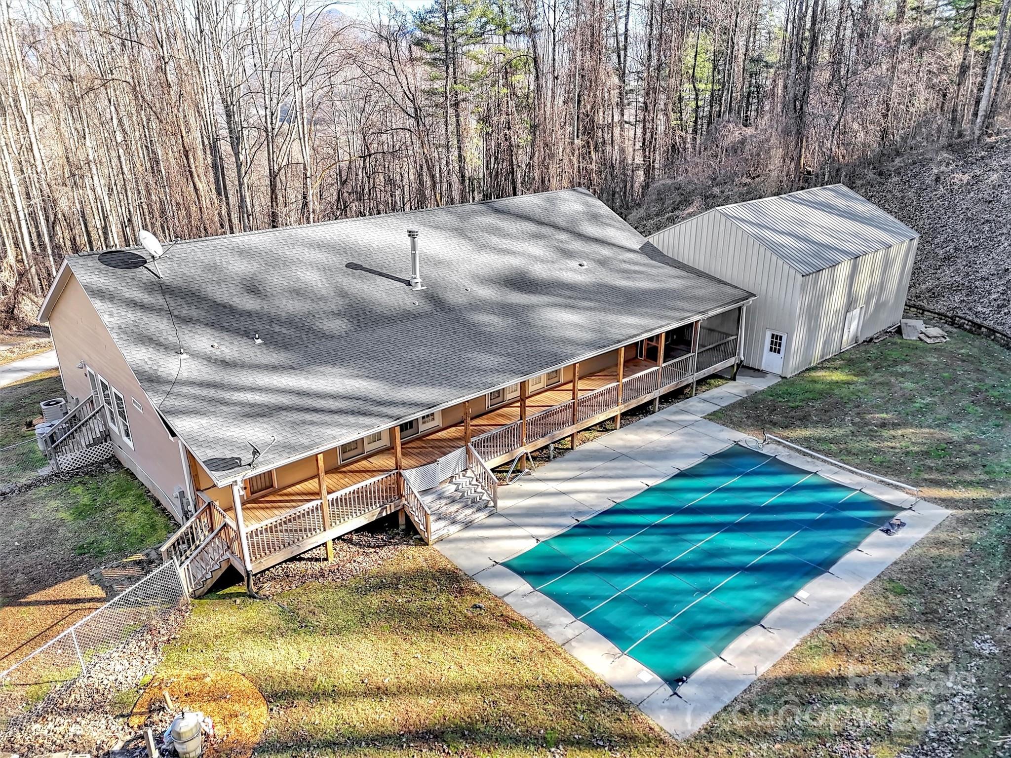 Single Family Residence at 284 Cutting Edge Drive, Sylva, photo 2 of 35