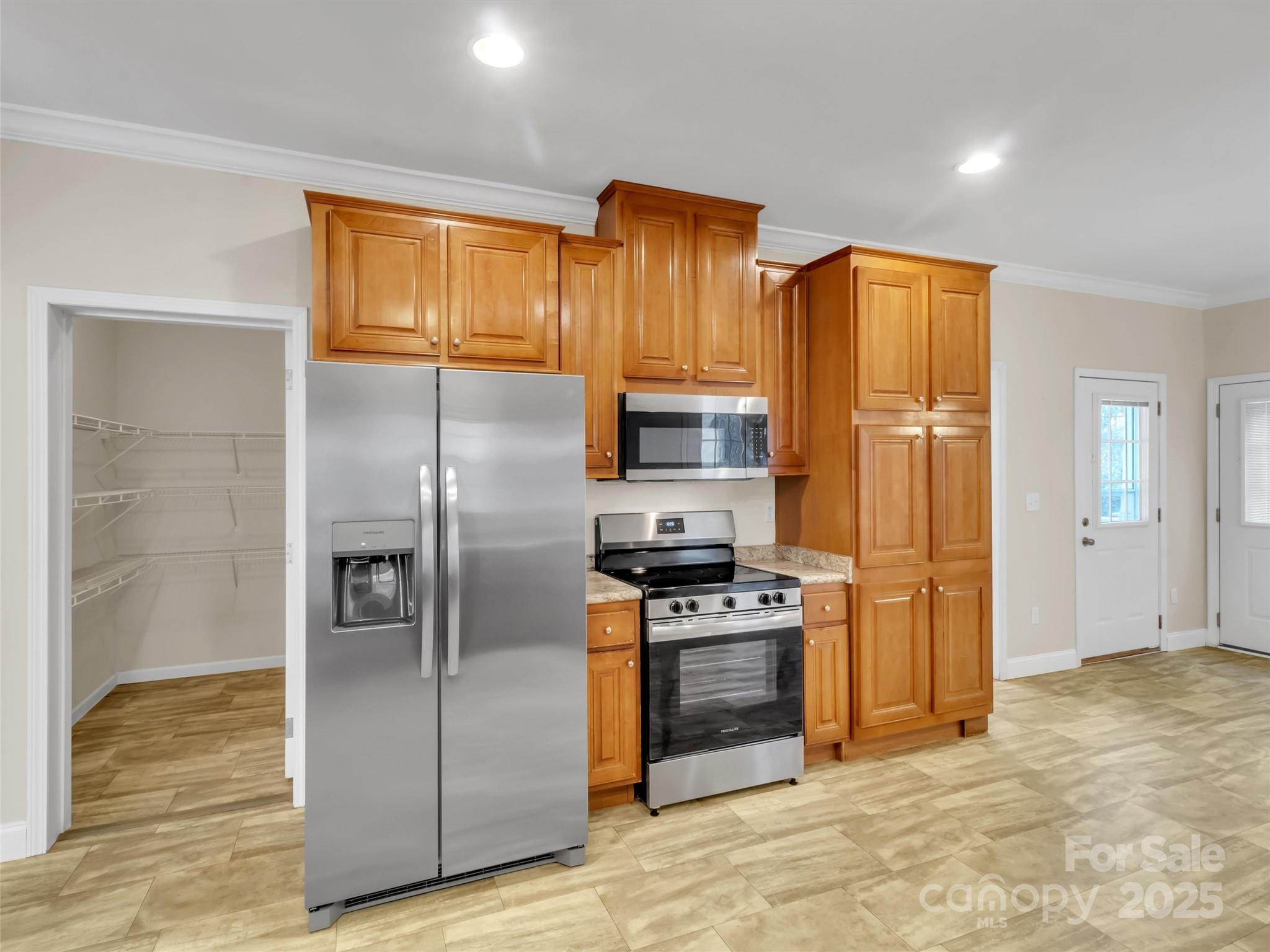 Single Family Residence at 284 Cutting Edge Drive, Sylva, photo 10 of 35