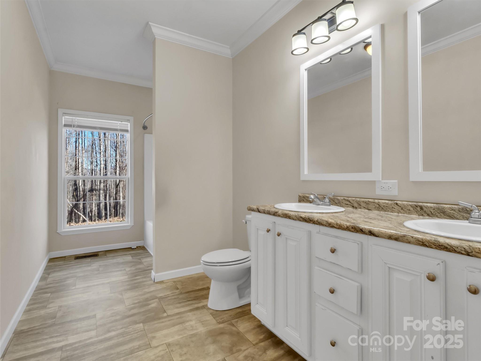 Single Family Residence at 284 Cutting Edge Drive, Sylva, photo 20 of 35