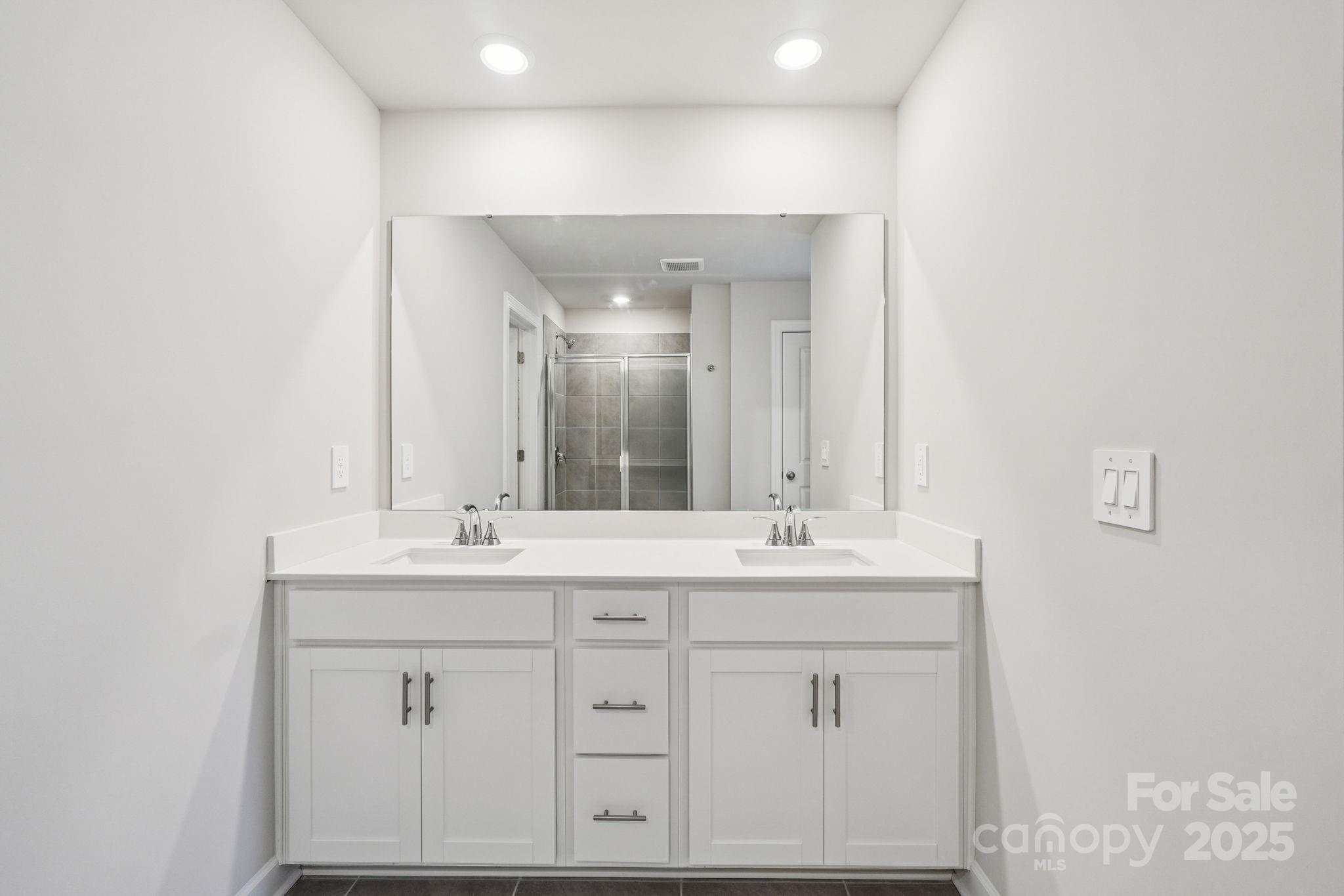 Single Family Residence at 2073 Sunflower Circle, Newton, photo 15 of 22