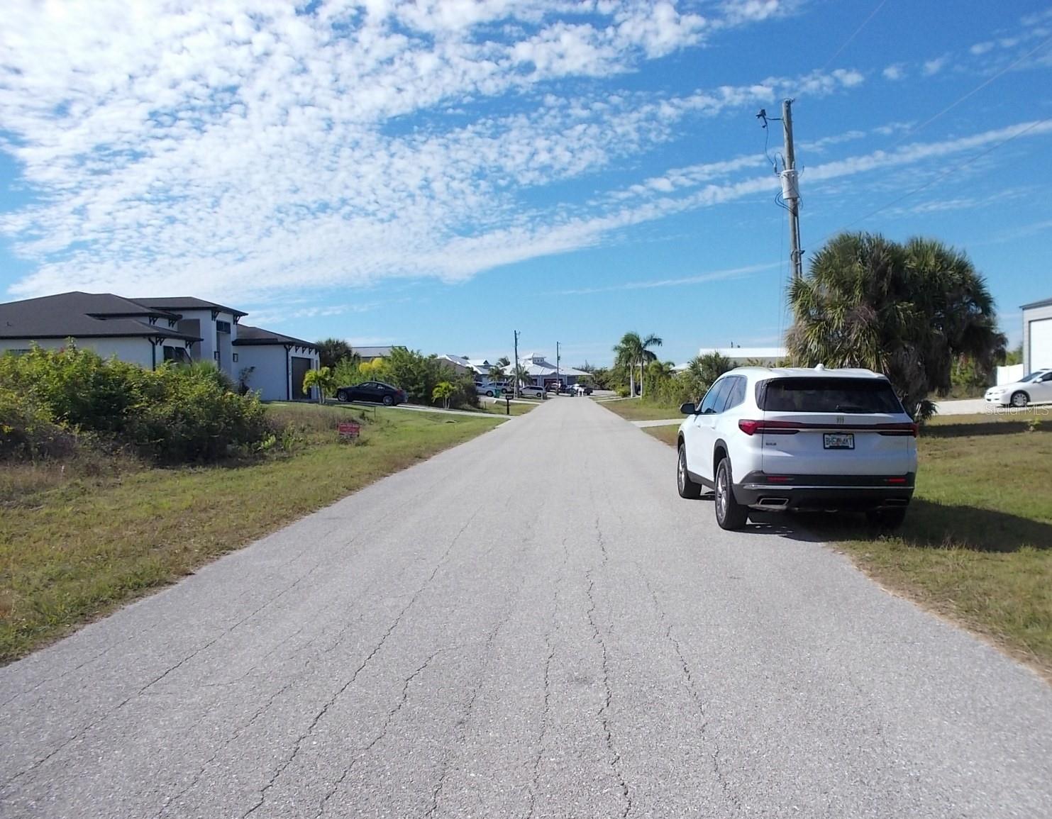 Looking West up the street - 14350 MAYSVILLE CIR, PORT CHARLOTTE