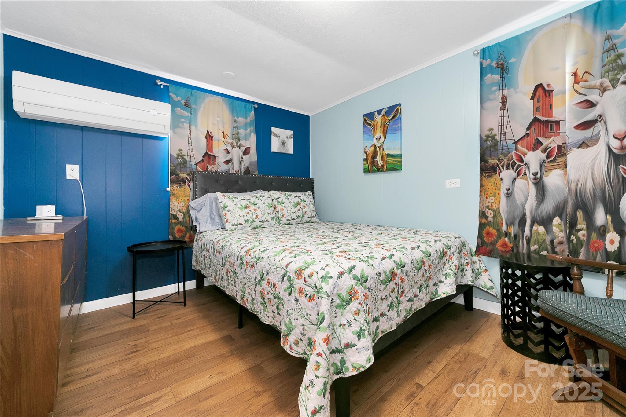 The rear bedroom suite has its own thermostat and air-conditioning unit to allow a differential in temperature from the rest of the house if desired. - 626 Fairview Loop, Hot Springs