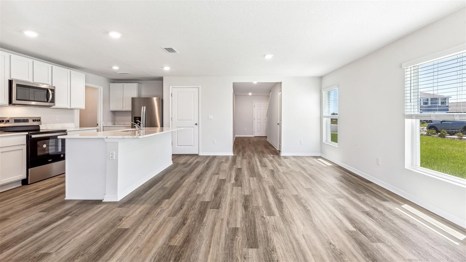Single Family Residence at 10632 HIDDEN BANKS GLN, PARRISH, photo 13 of 30