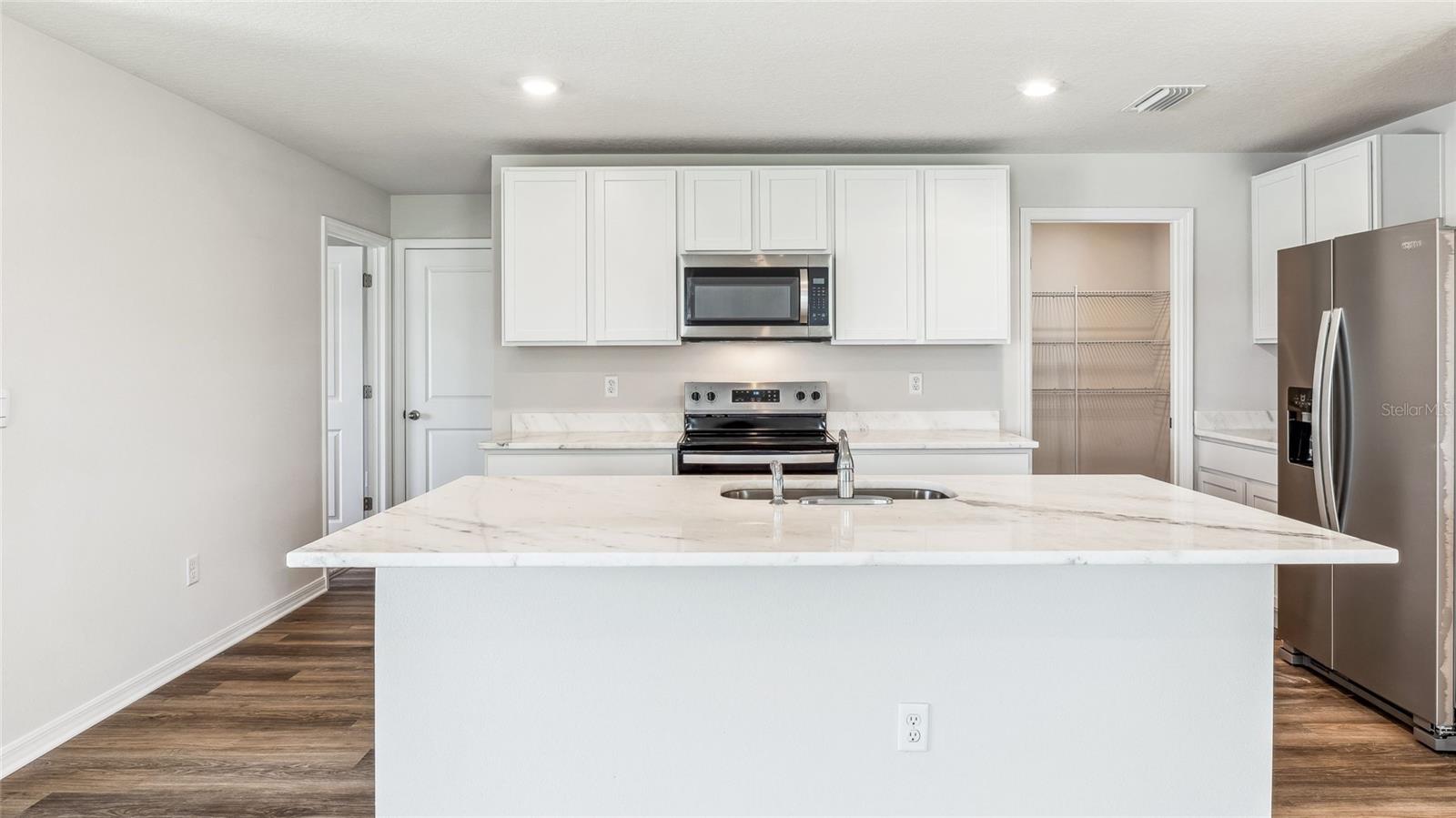 Single Family Residence at 10632 HIDDEN BANKS GLN, PARRISH, photo 16 of 30