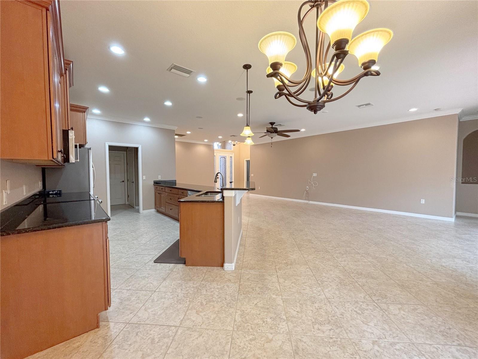 Dinette Area - 4577 BACK NINE DR, WINTER HAVEN