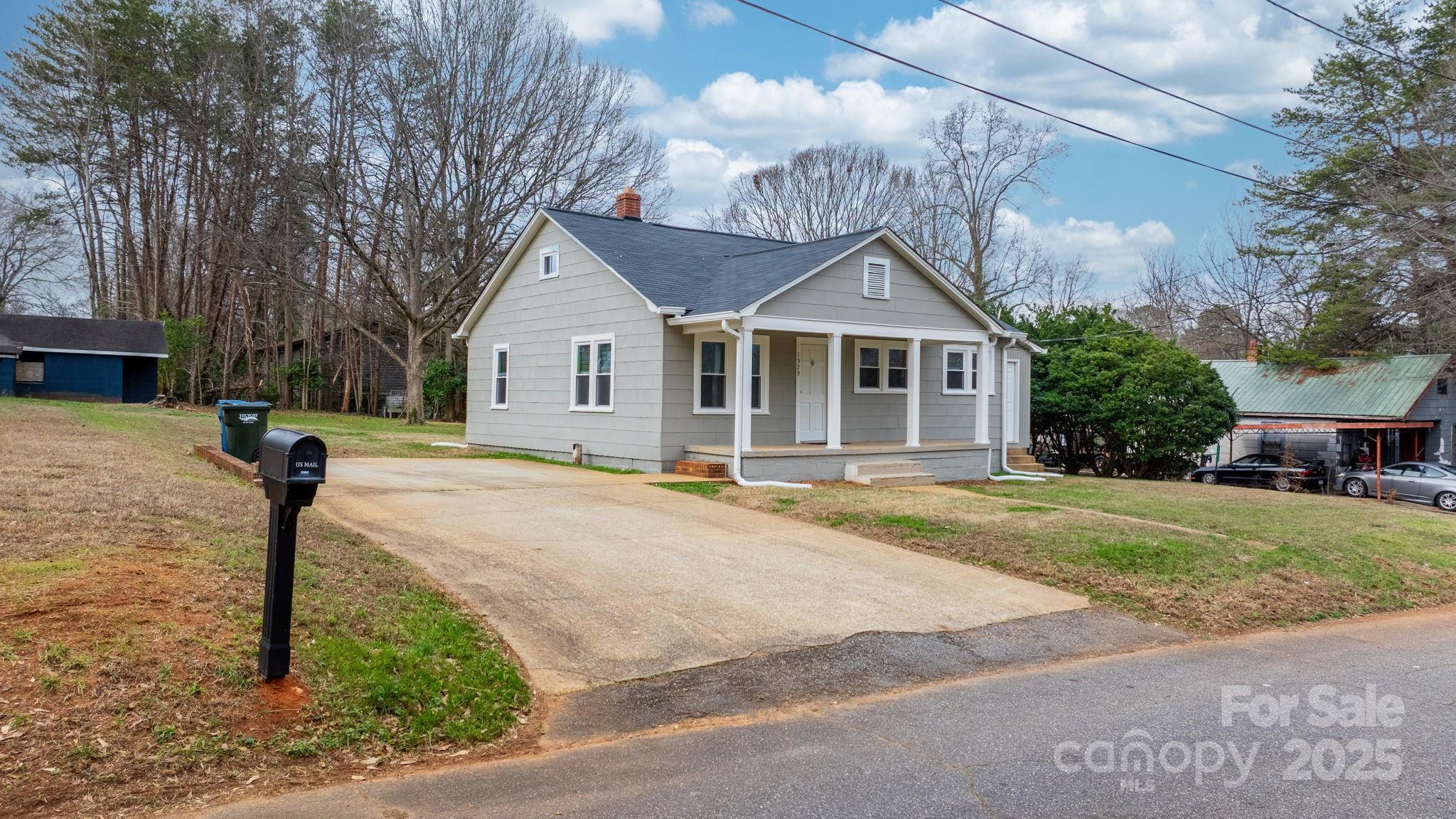 Single Family Residence at 1529 4th Street NE, Hickory, photo 4 of 45