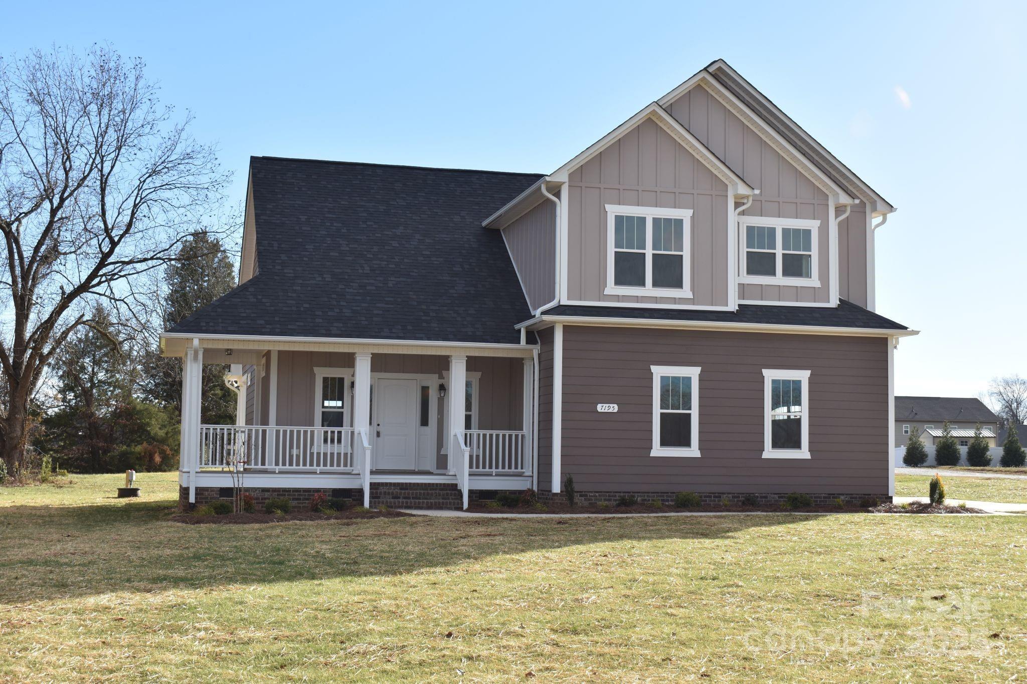 Single Family Residence at 7195 Mooresville Road, Salisbury