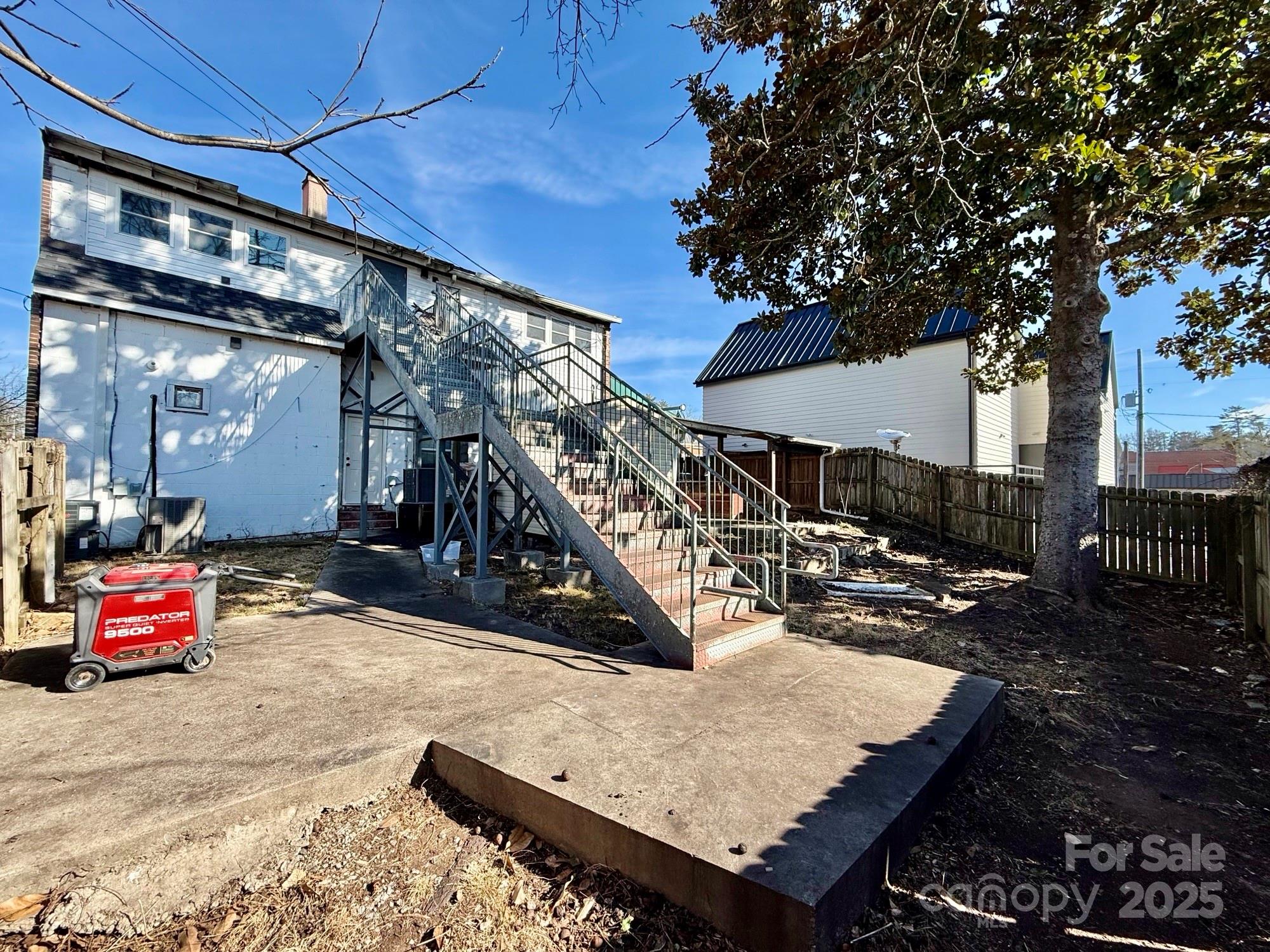 Rear Courtyard - 100 E Main Street, Brevard