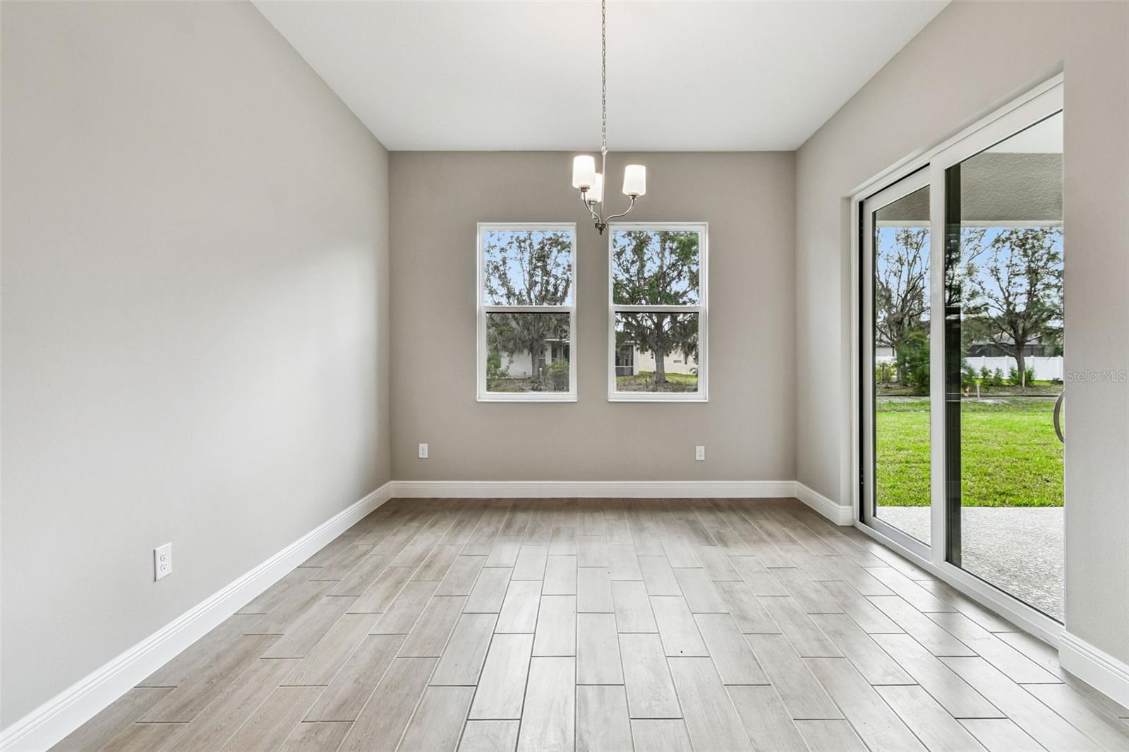 Single Family Residence at 12309 WHITE BLOSSOM CT, PARRISH, photo 8 of 12