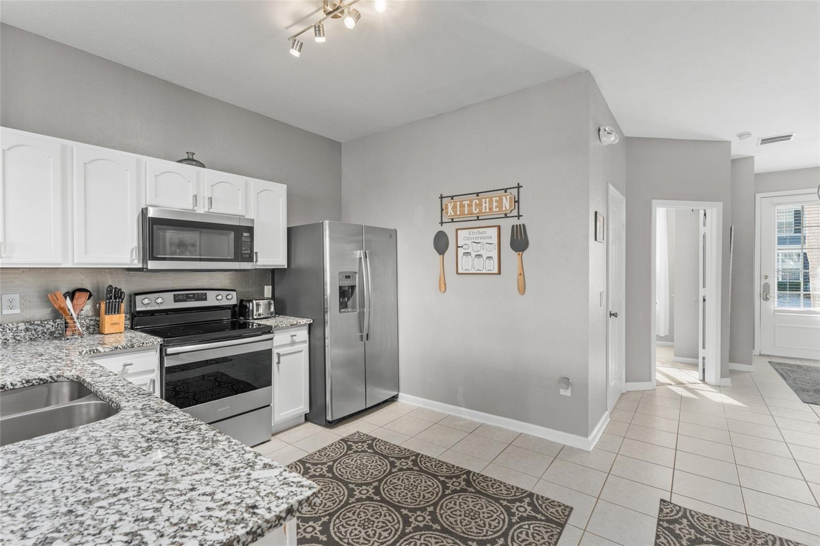Townhouse at 7681 SIR KAUFMANN CT, KISSIMMEE, photo 7 of 38