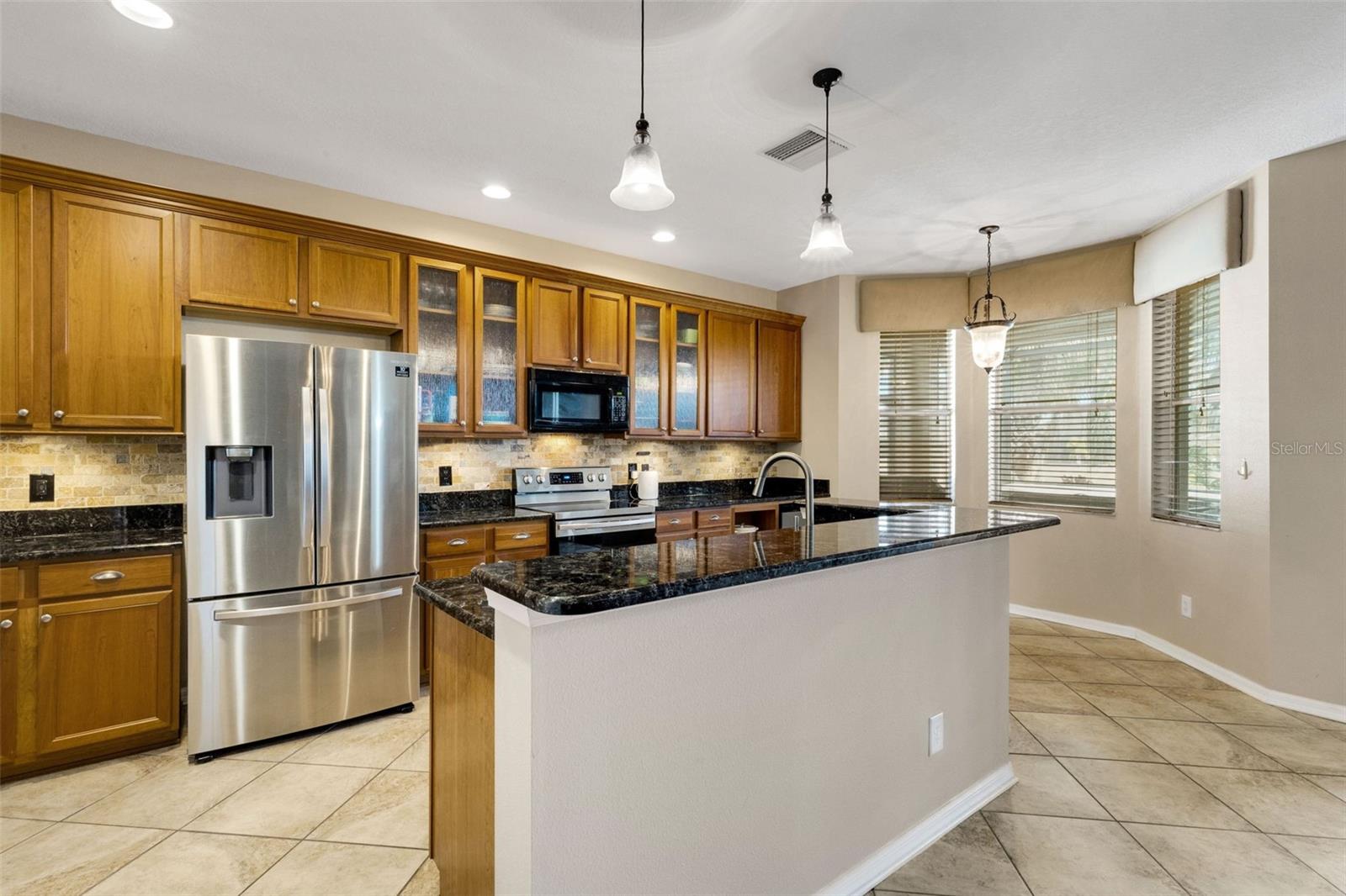 Bright eat-in kitchen space with room for a dining table - 5220 119TH TER E, PARRISH