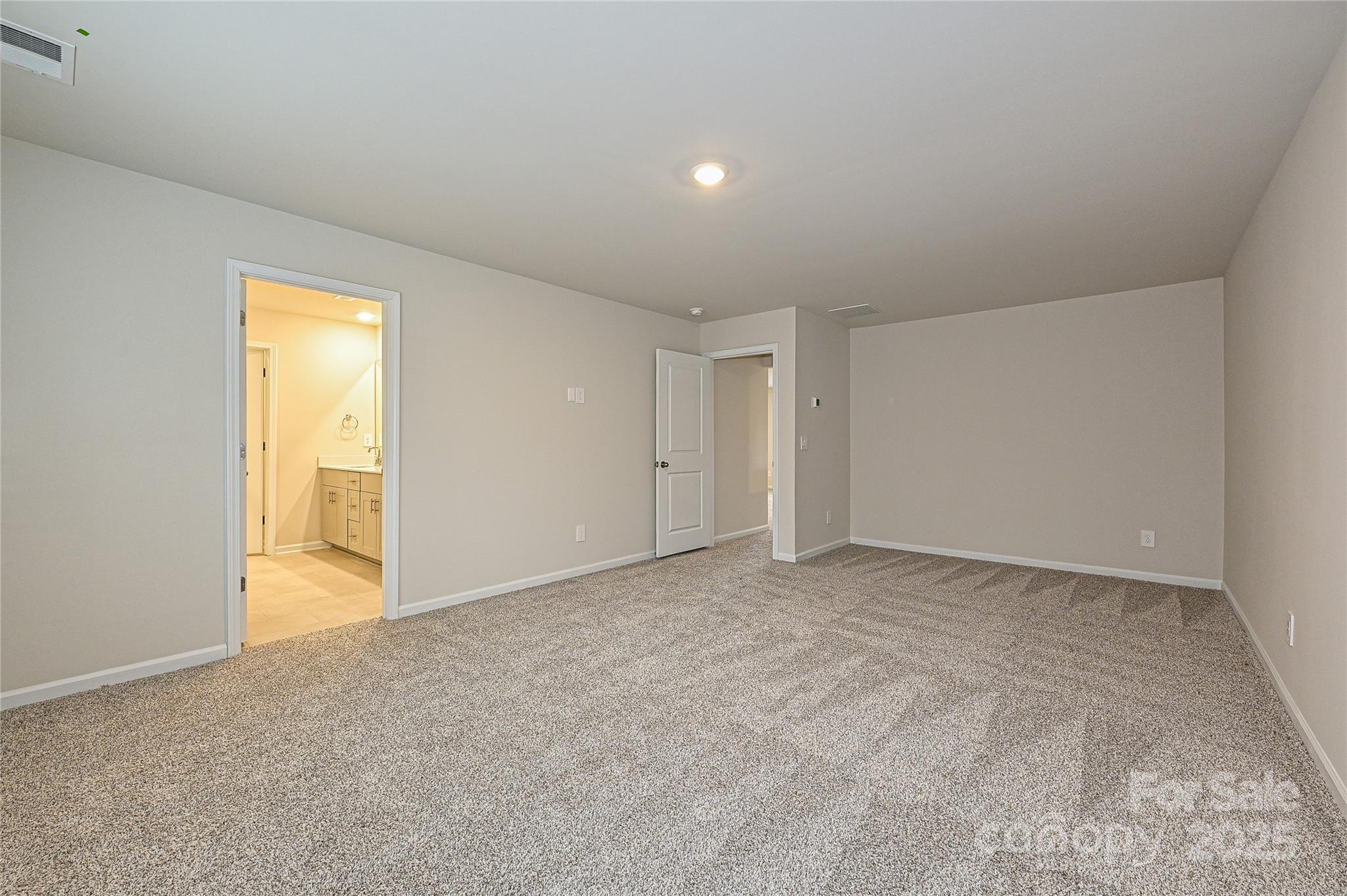 Single Family Residence at 2101 Sunflower Circle, Newton, photo 15 of 20