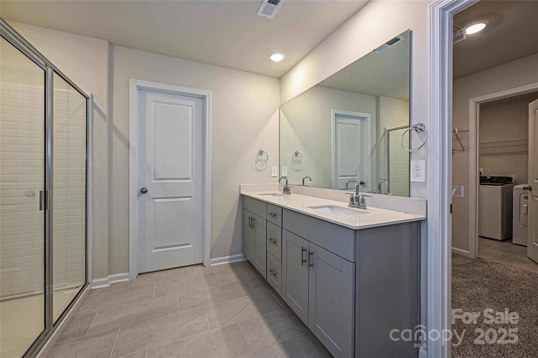 Single Family Residence at 2101 Sunflower Circle, Newton, photo 16 of 20