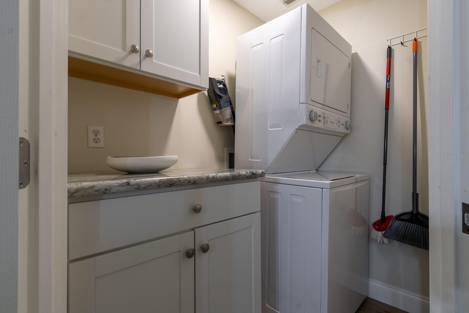 laundry room - 10000 SW 52ND AVE #60, GAINESVILLE