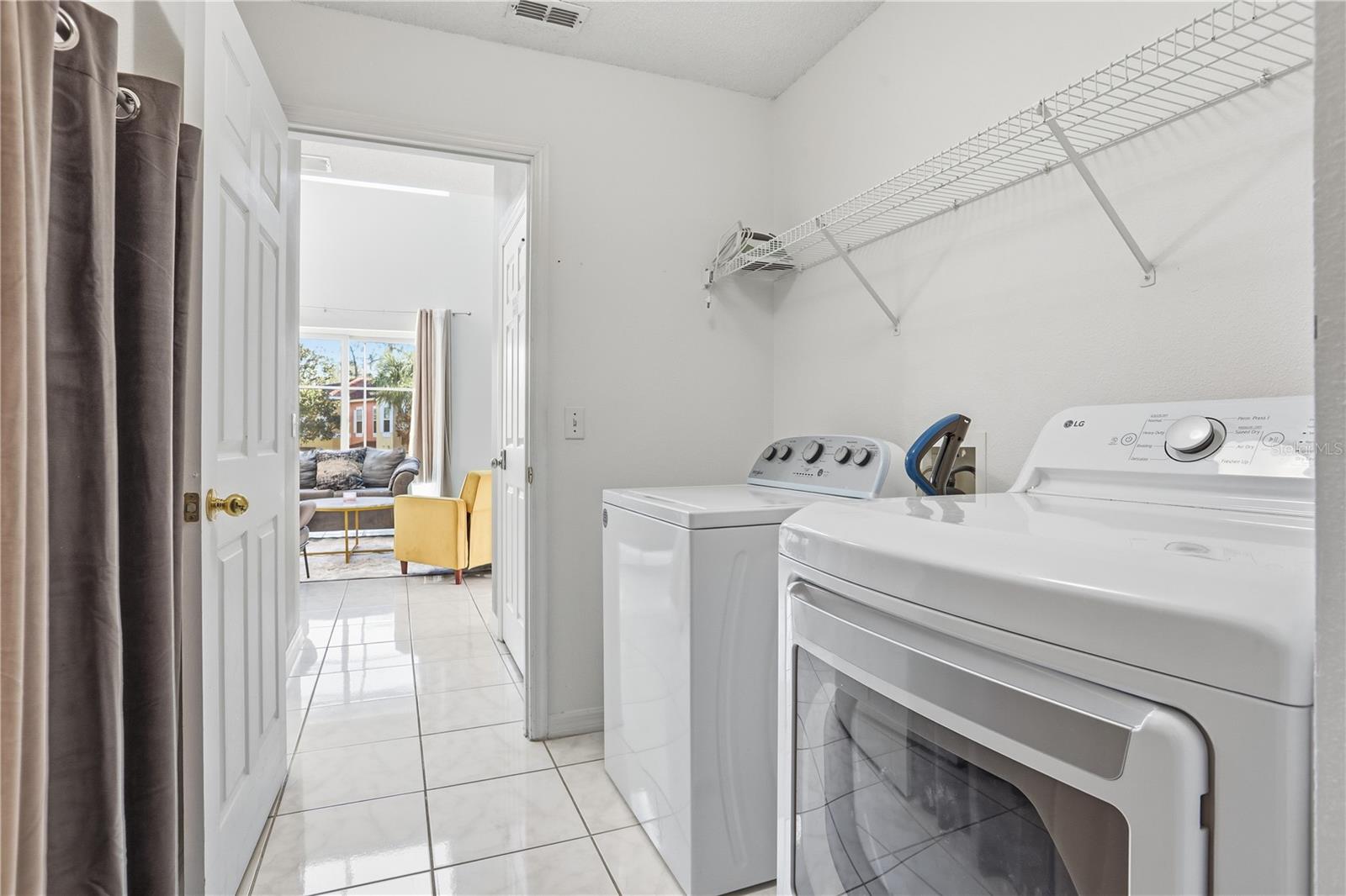 Single Family Residence at 8490 OASIS KEY CV, KISSIMMEE, photo 19 of 49
