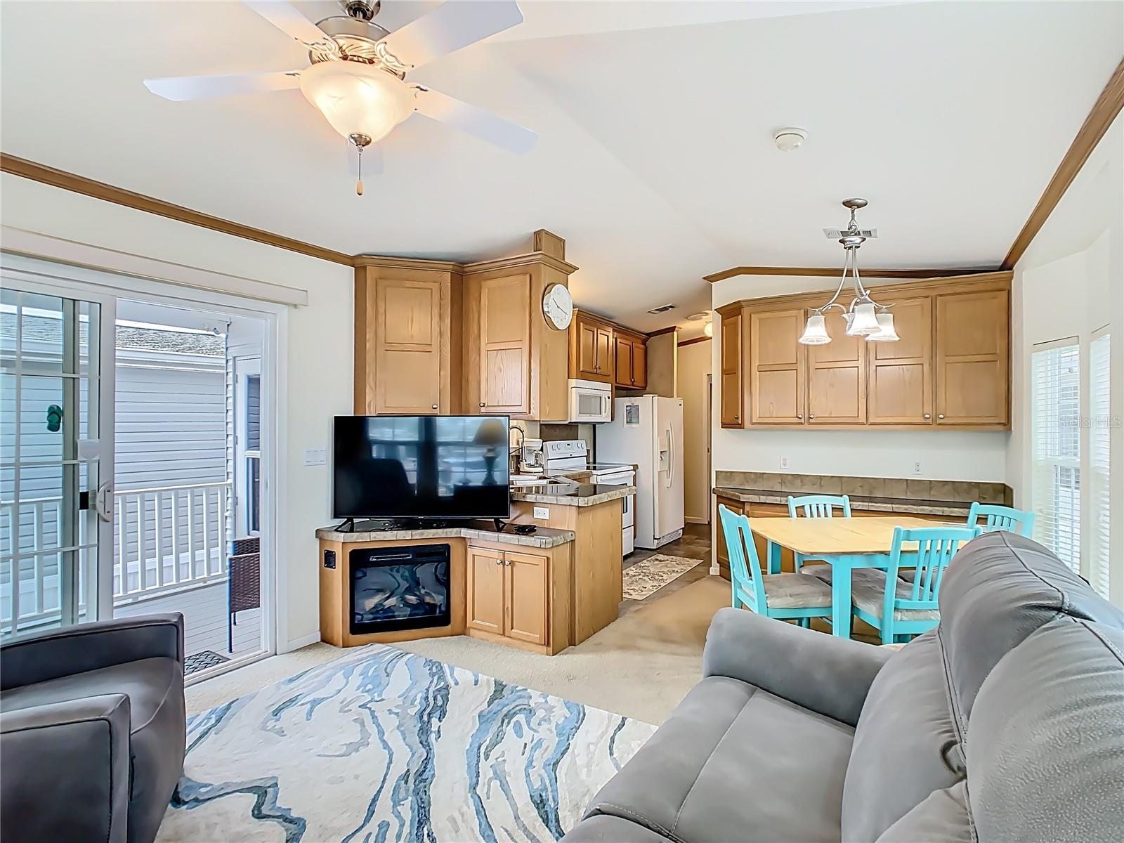 Manufactured Home at 9000 US HWY 192 #324, CLERMONT, photo 12 of 35