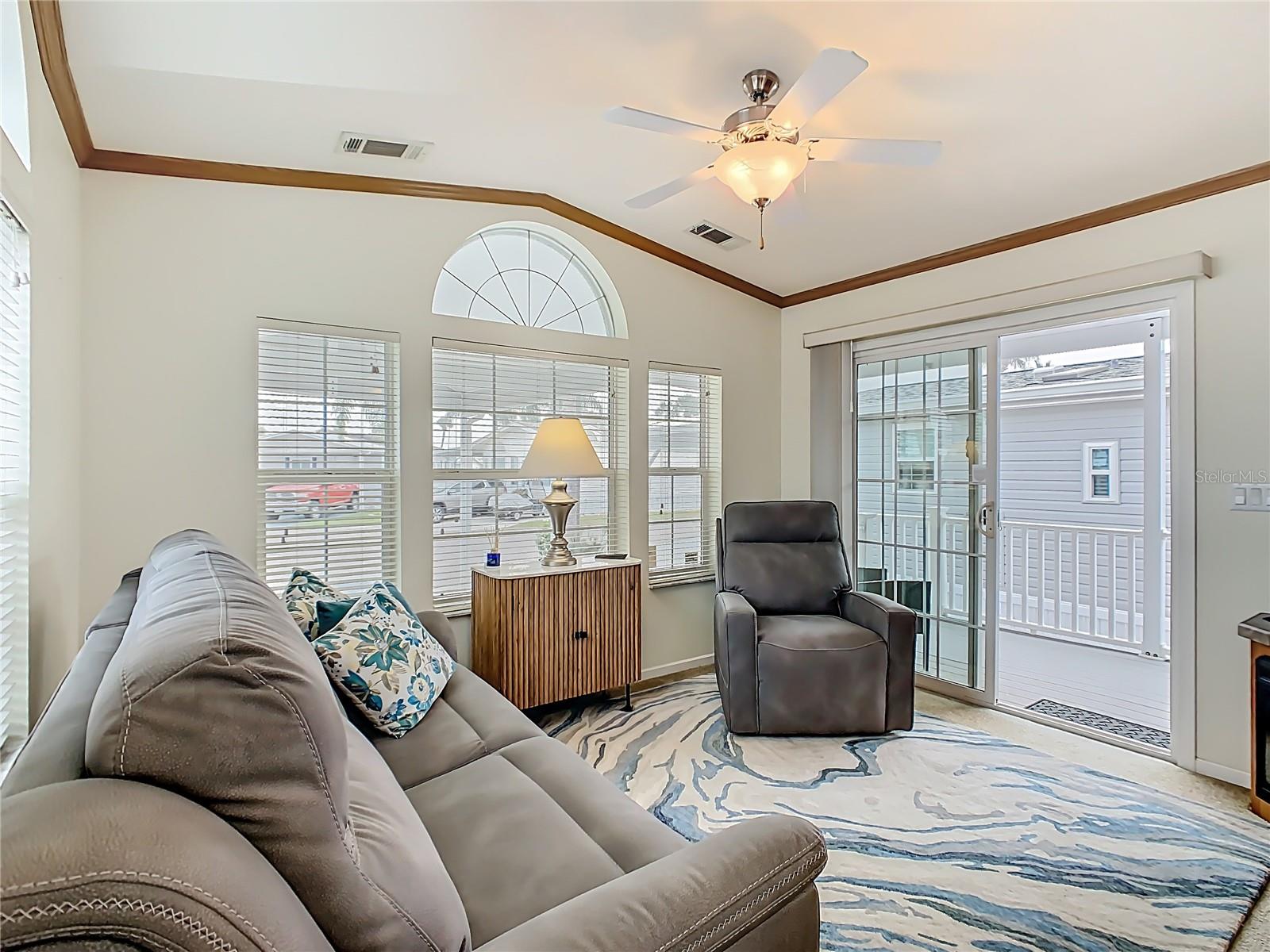 Manufactured Home at 9000 US HWY 192 #324, CLERMONT, photo 13 of 35
