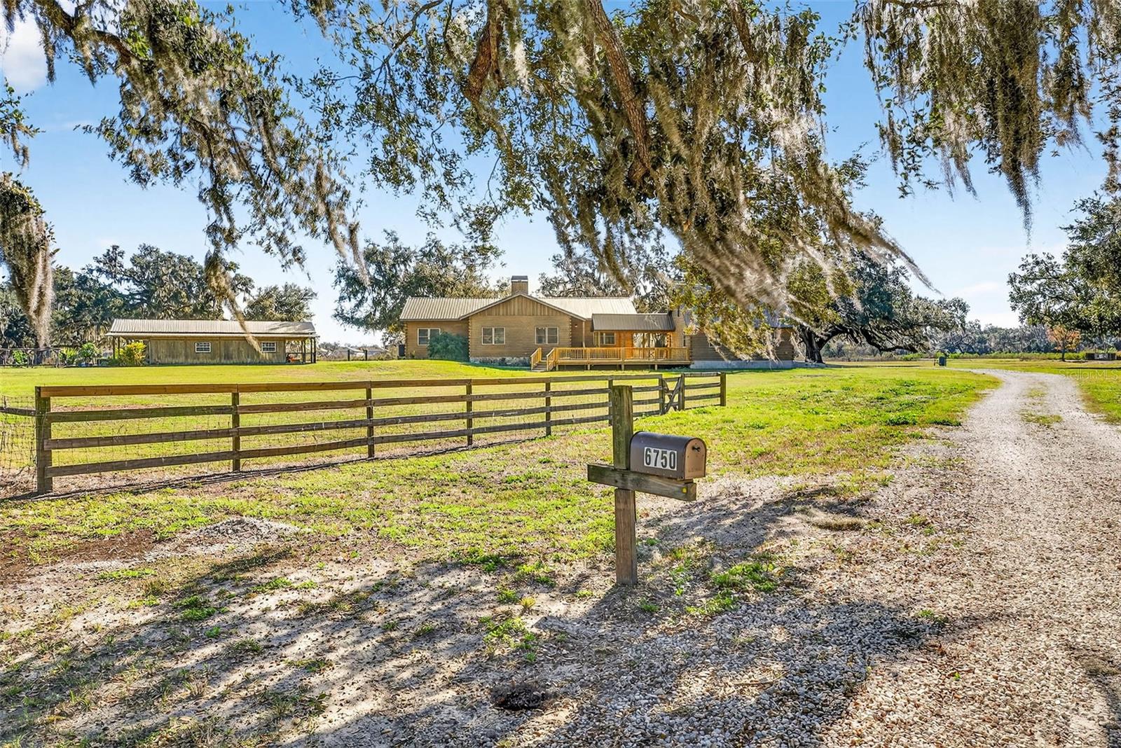 Single Family Residence at 6750 SUTTON OAKS LN, ZEPHYRHILLS