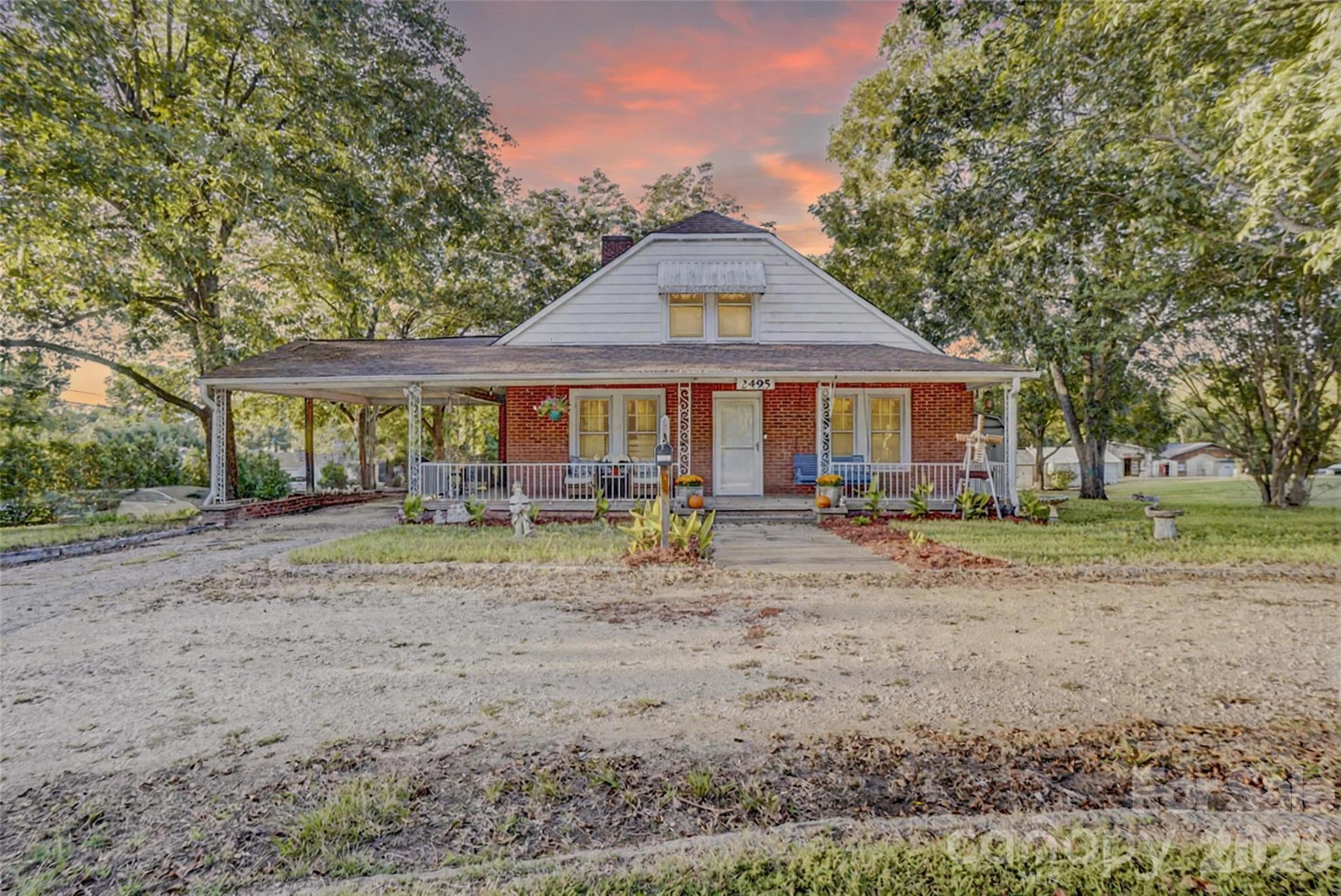 2495 Centergrove Road