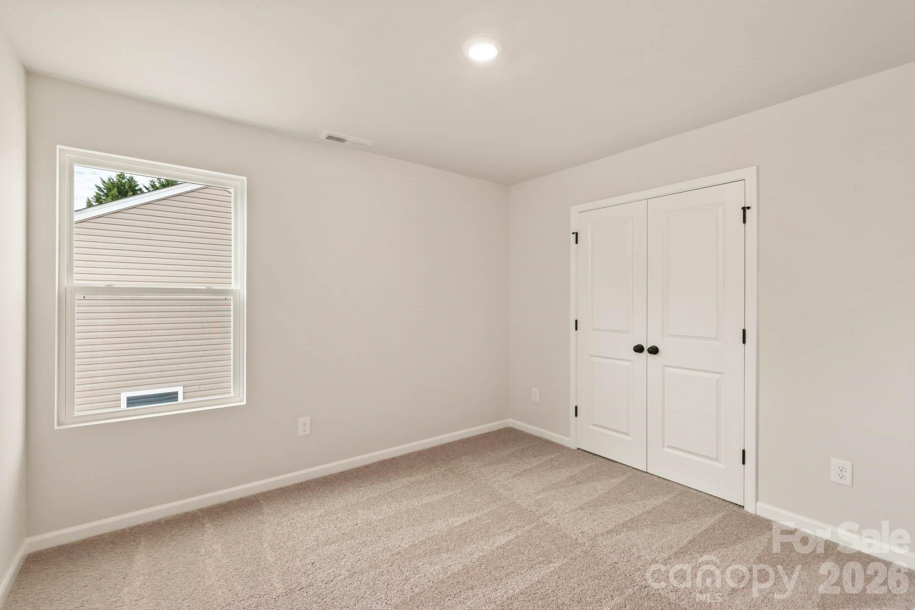 Single Family Residence at 1046 Jonestown Road, Winston Salem, photo 11 of 23
