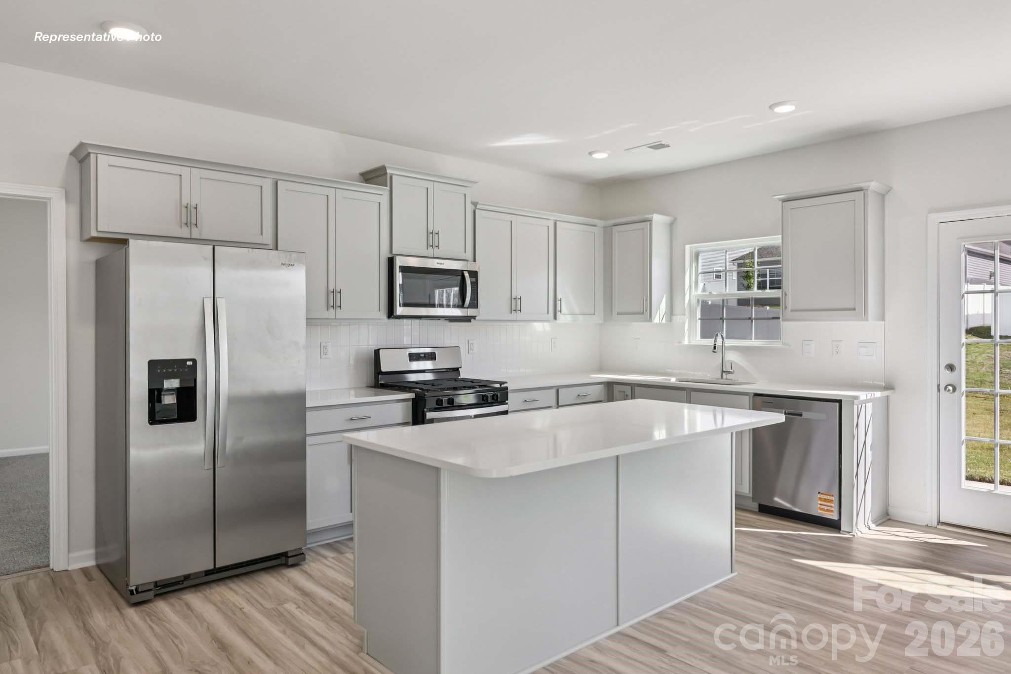 Single Family Residence at 552 Dazzle Loop, Newton, photo 21 of 64