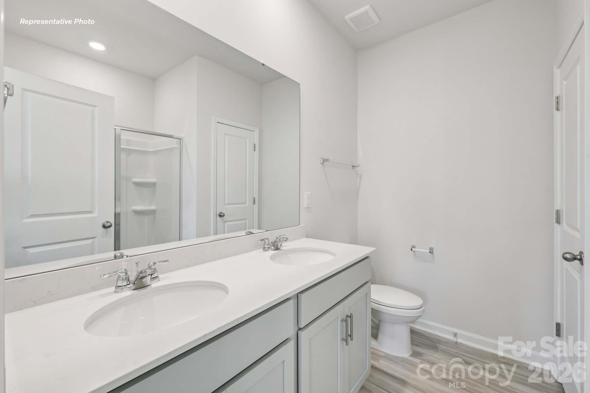 Single Family Residence at 552 Dazzle Loop, Newton, photo 35 of 64