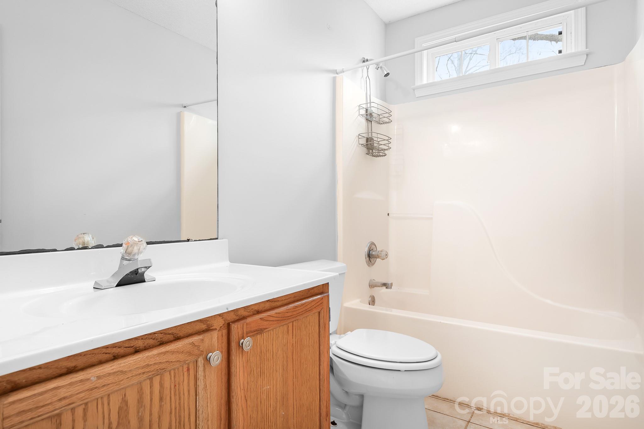 2nd full bath - 177 Highland Woods Court, Denver