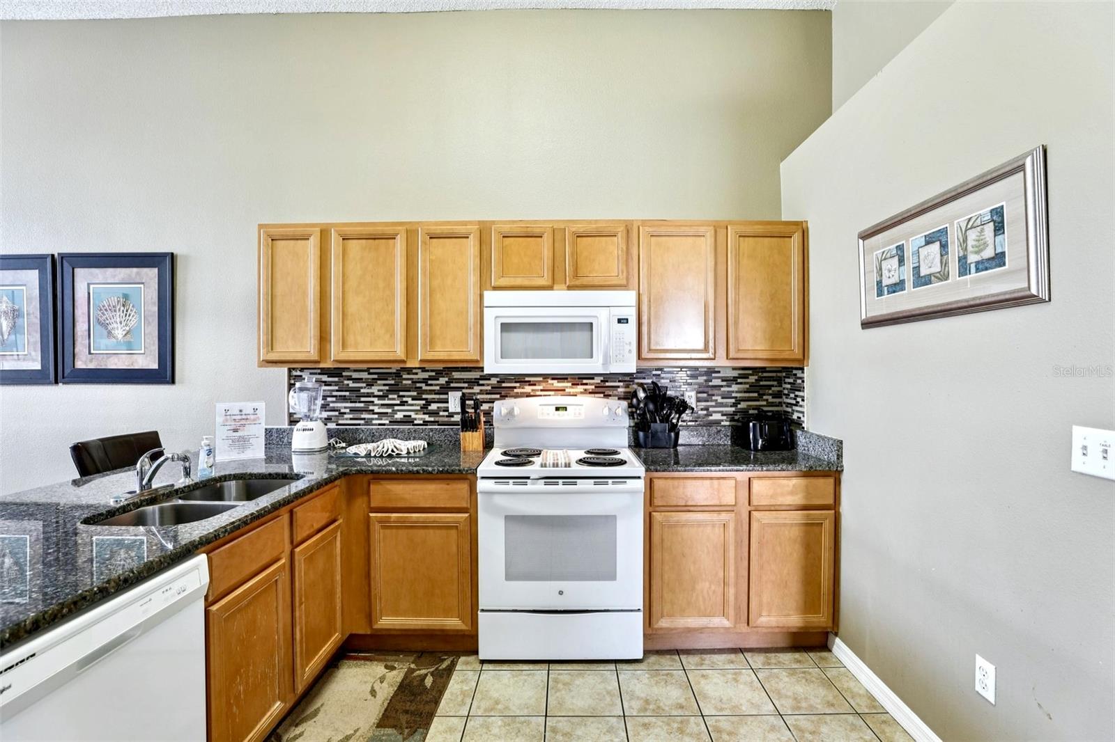 Single Family Residence at 151 HIDEAWAY BEACH LN, KISSIMMEE, photo 21 of 46