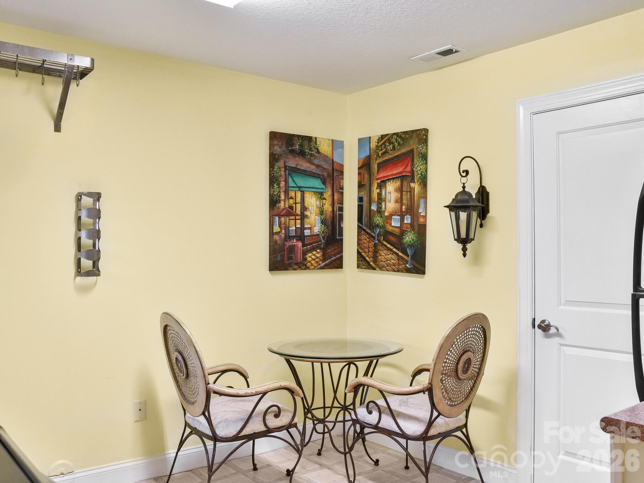 Single Family Residence at 41 Little Fox Lane, Fletcher, photo 28 of 42