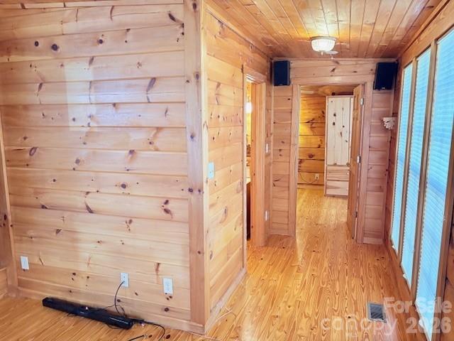 hallway to back bedroom - 129 Mallard Loop, Waynesville