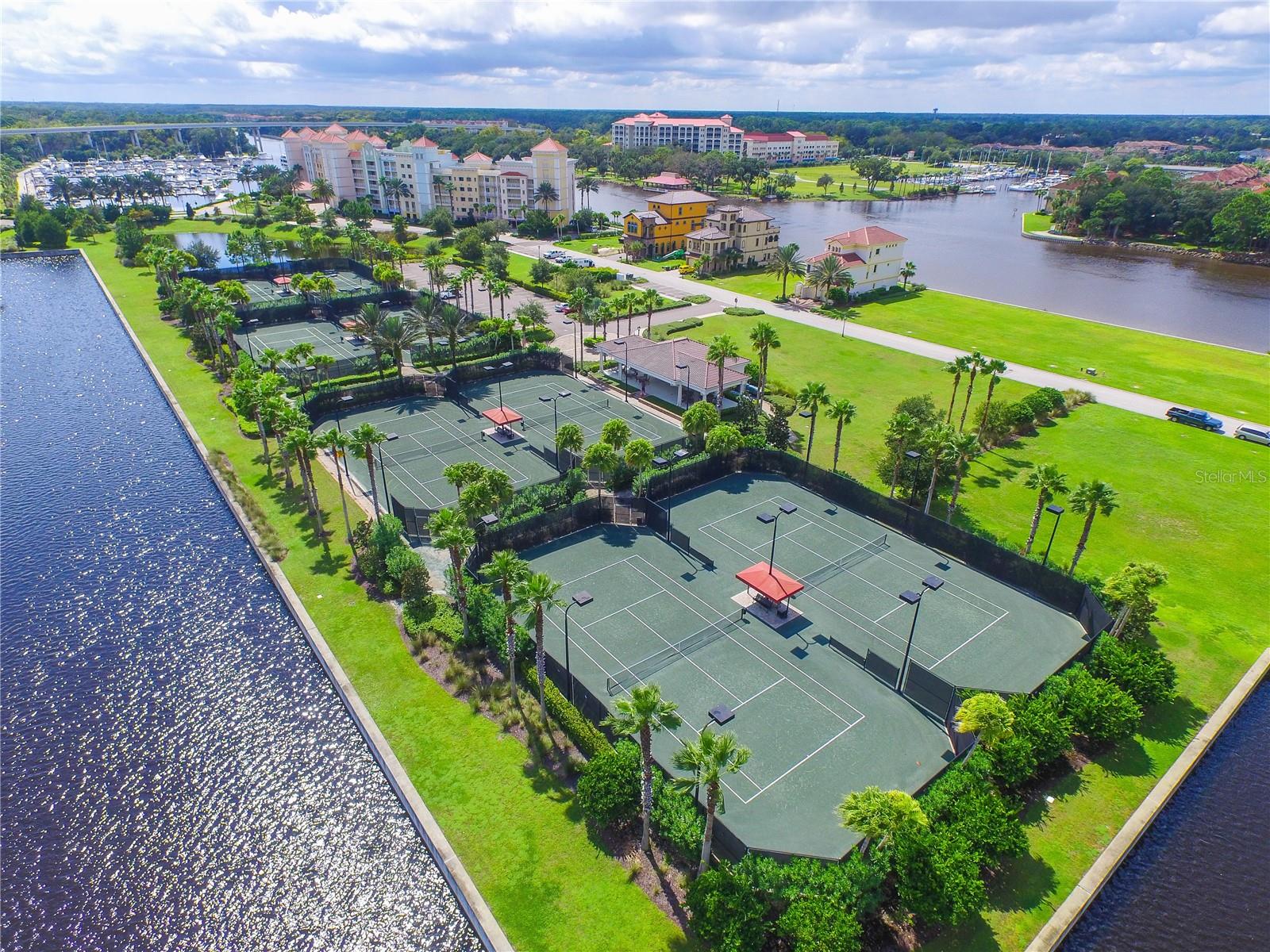 Tennis Courts and Pickleball - 355 OCEAN CREST DR, PALM COAST