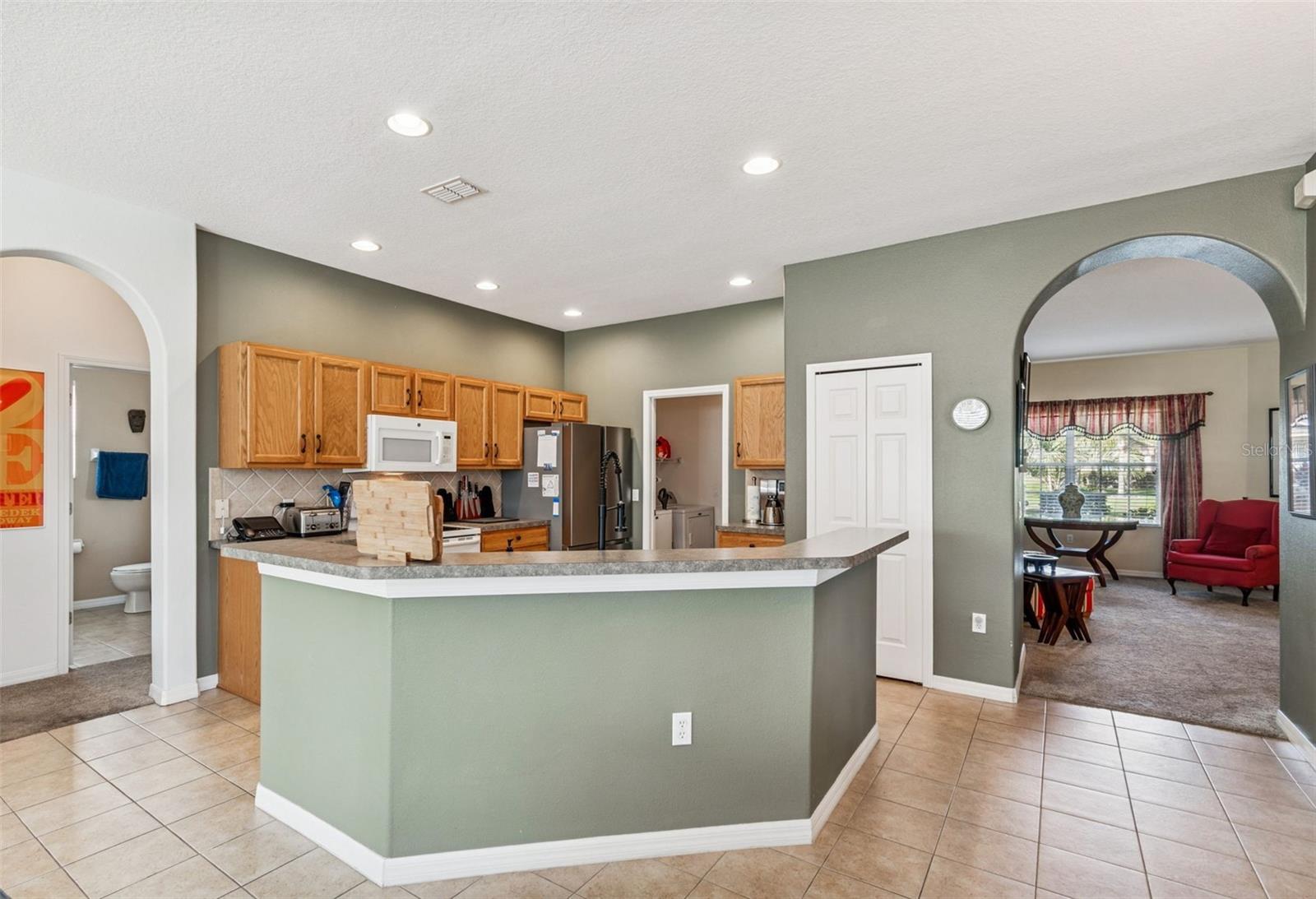 Single Family Residence at 18902 GRAND CLUB DR, HUDSON, photo 13 of 59
